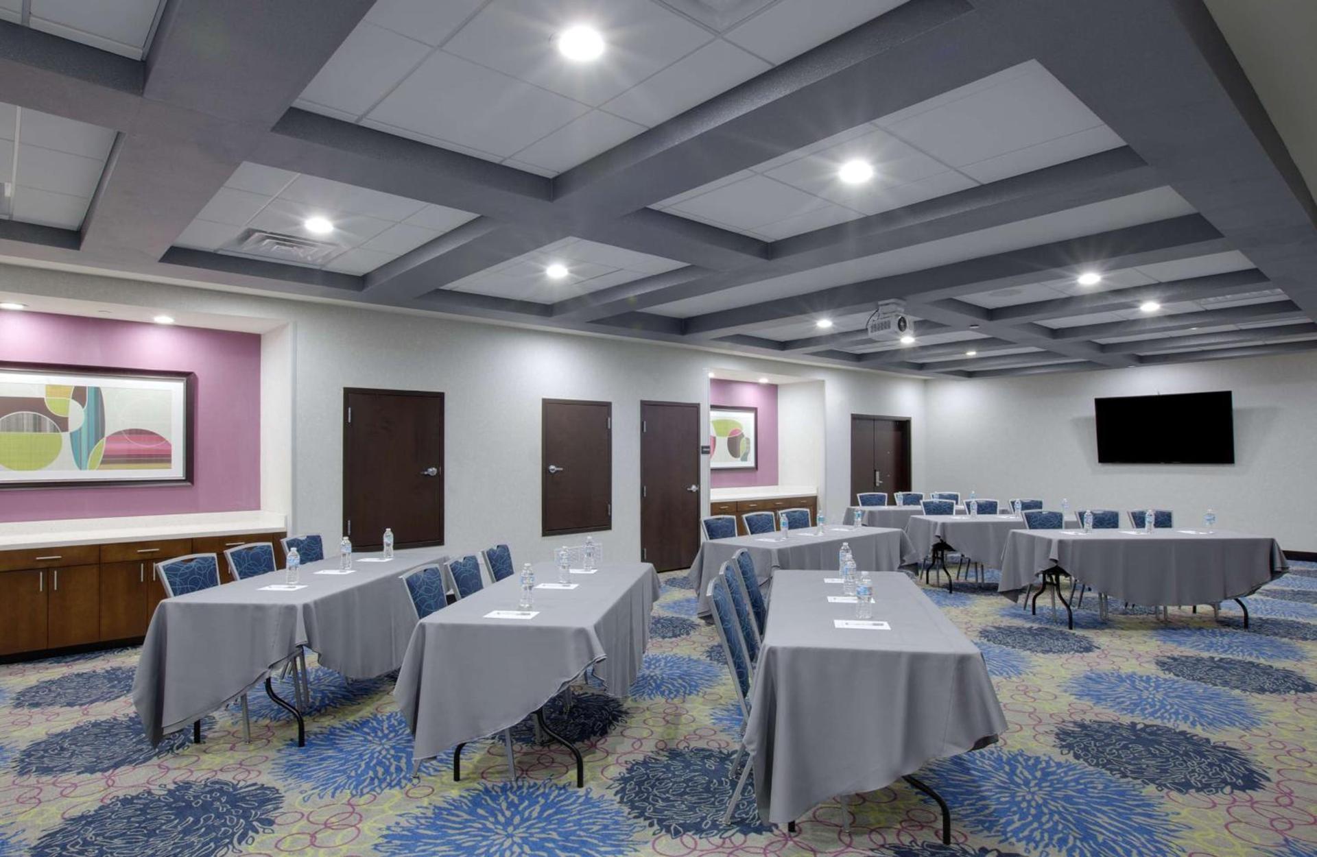 Hampton Inn & Suites Tyler-South photo 20