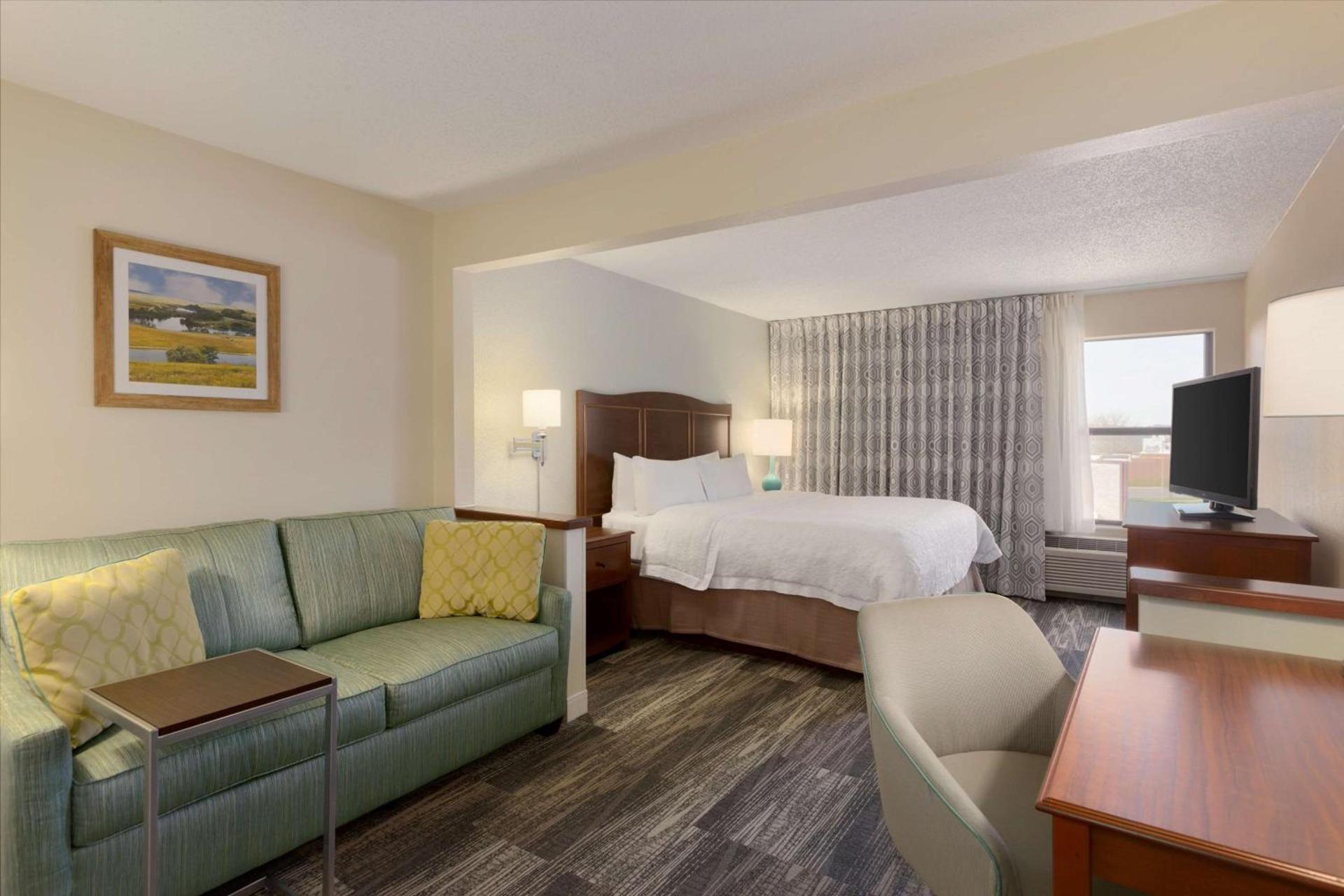 Hampton Inn Zanesville photo 9