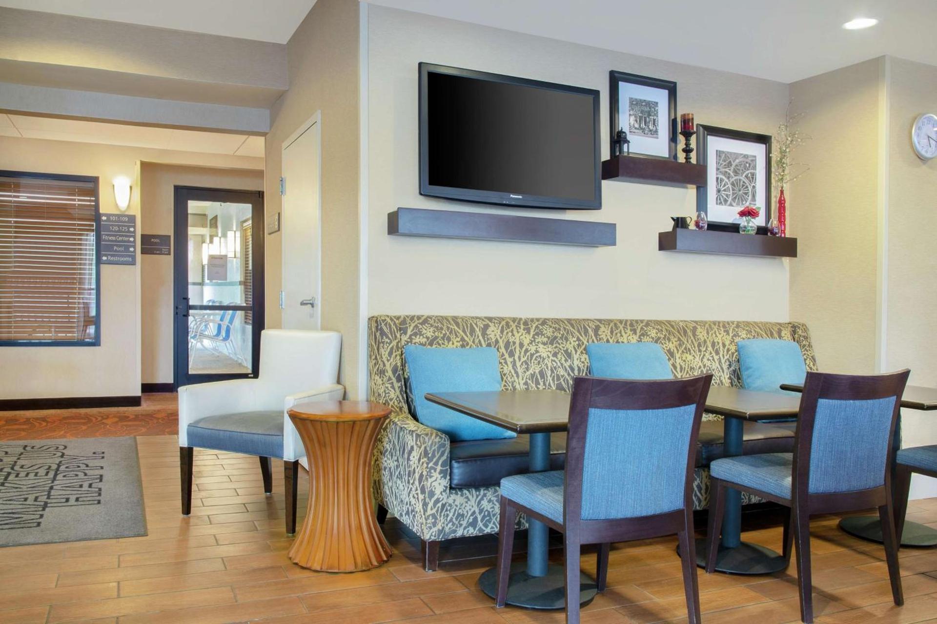 Hampton Inn Merrillville photo 5