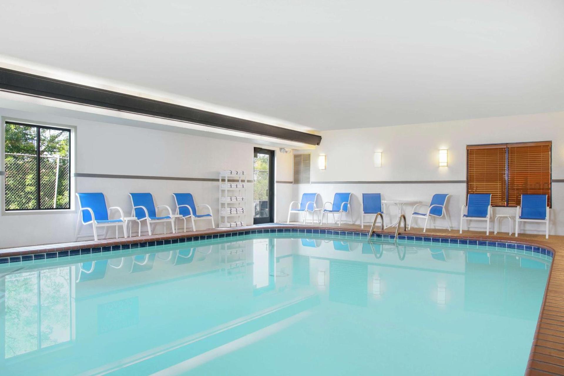 Hampton Inn Merrillville photo 8