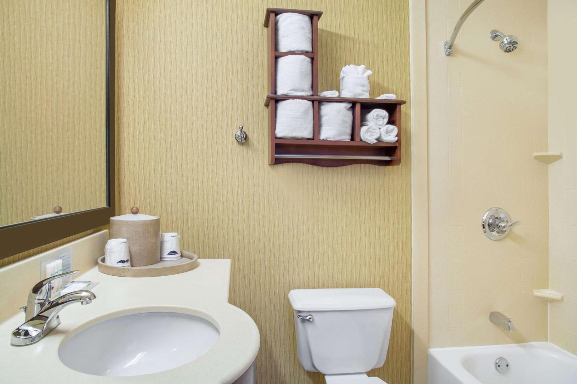 Hampton Inn Merrillville photo 15