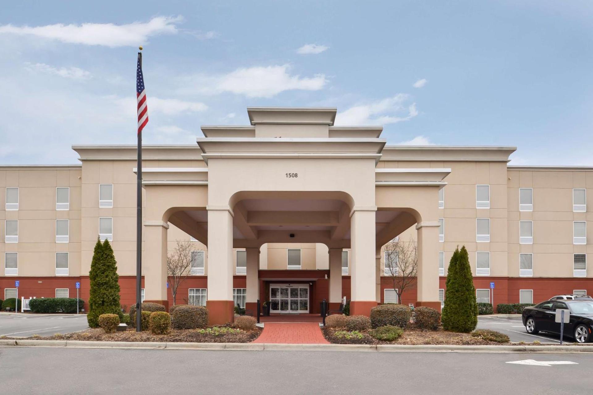 Hampton Inn Statesville photo 3