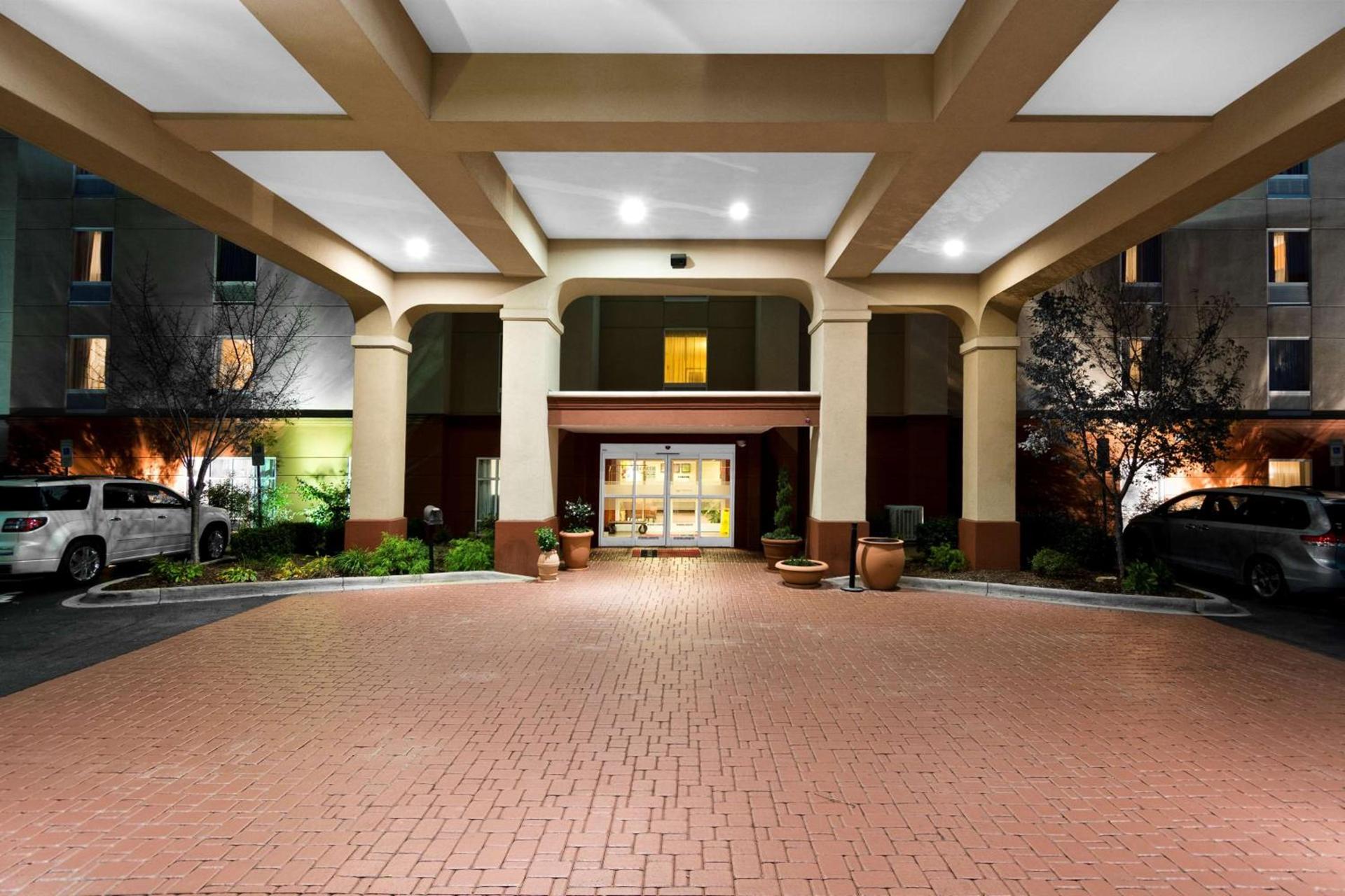 Hampton Inn Statesville photo 4