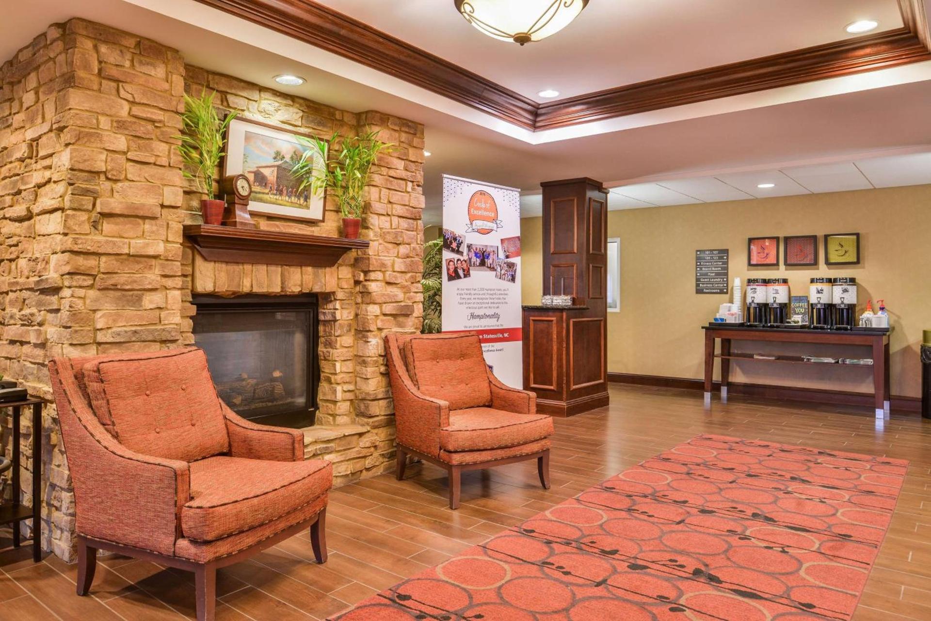 Hampton Inn Statesville photo 6