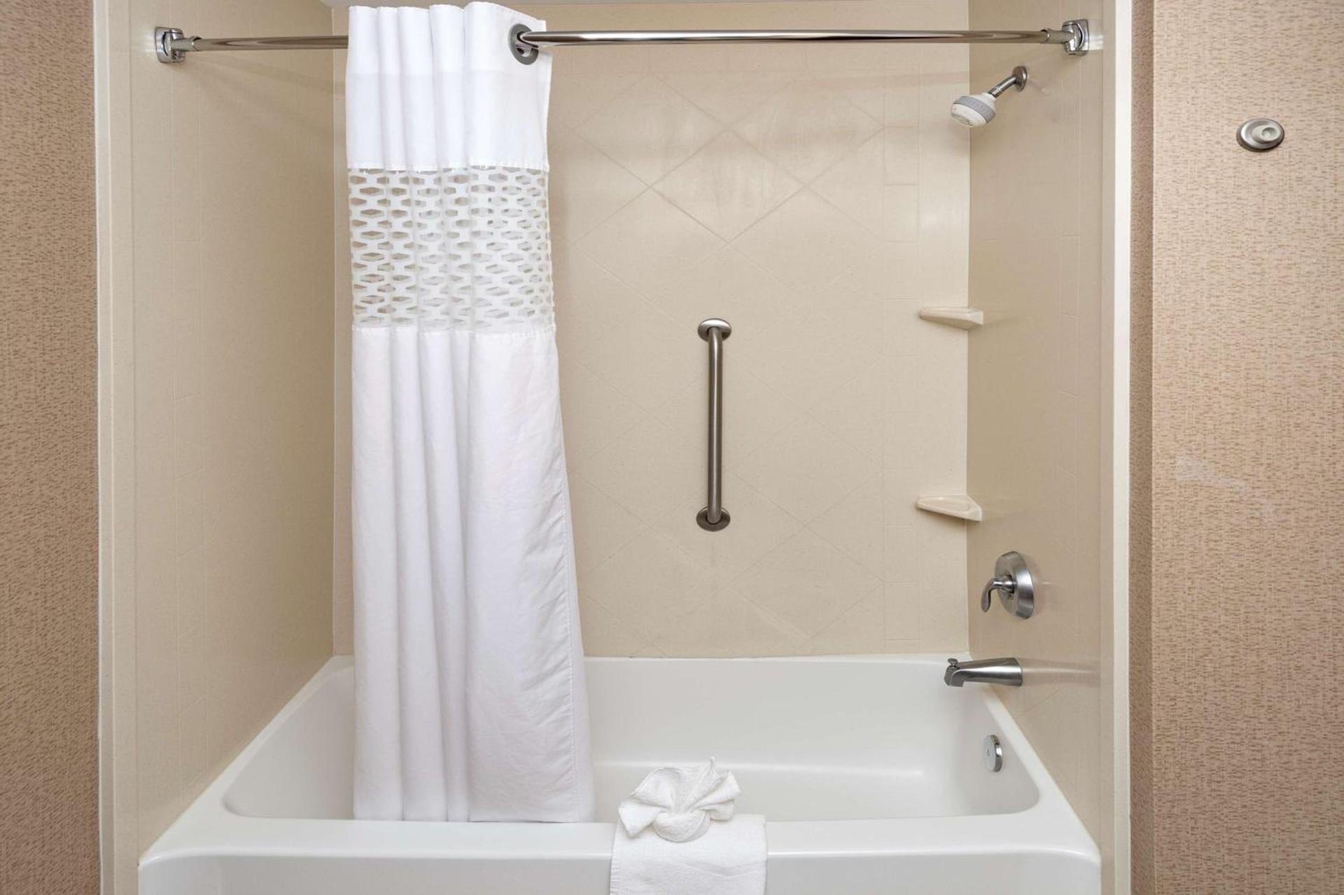 Hampton Inn Statesville photo 66