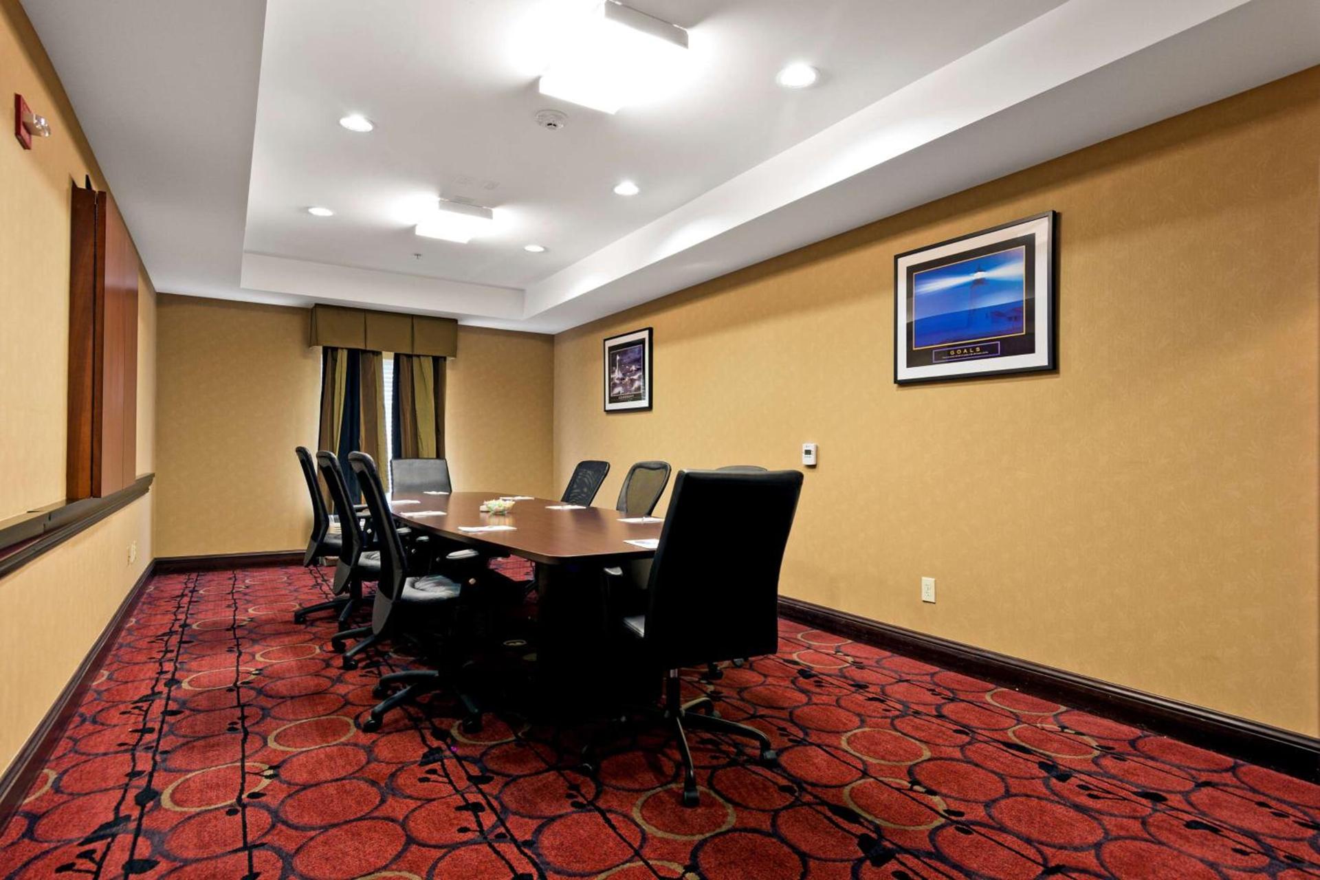 Hampton Inn Statesville photo 70