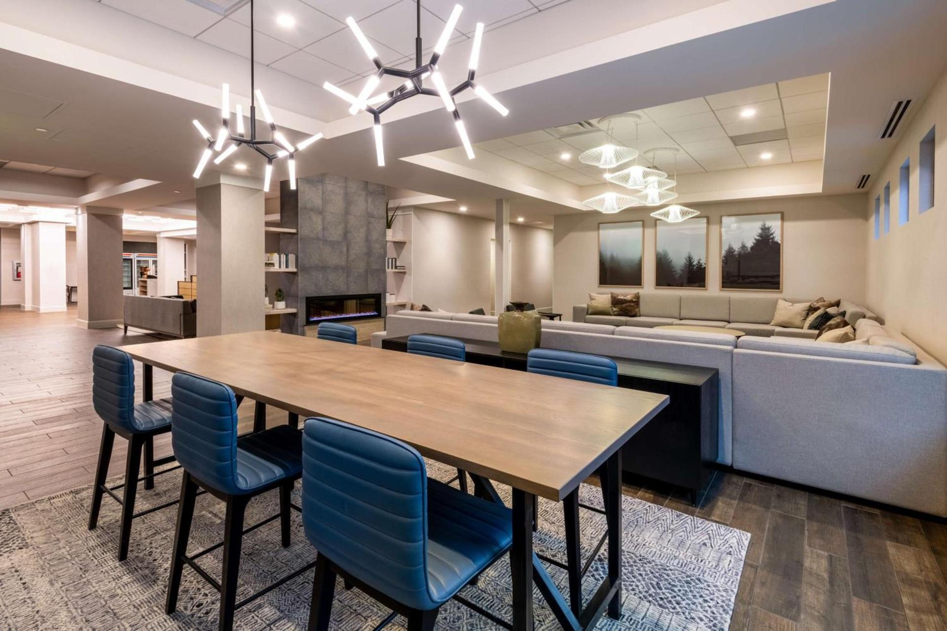 DoubleTree by Hilton Denver Cherry Creek, CO photo 7