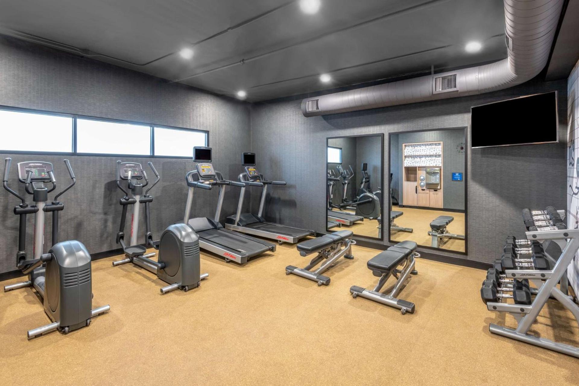 DoubleTree by Hilton Denver Cherry Creek, CO photo 13