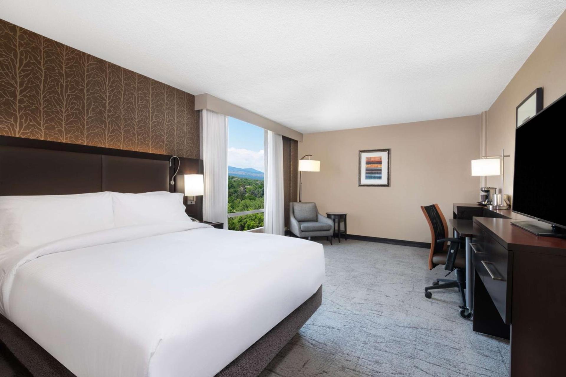 DoubleTree by Hilton Denver Cherry Creek, CO photo 36