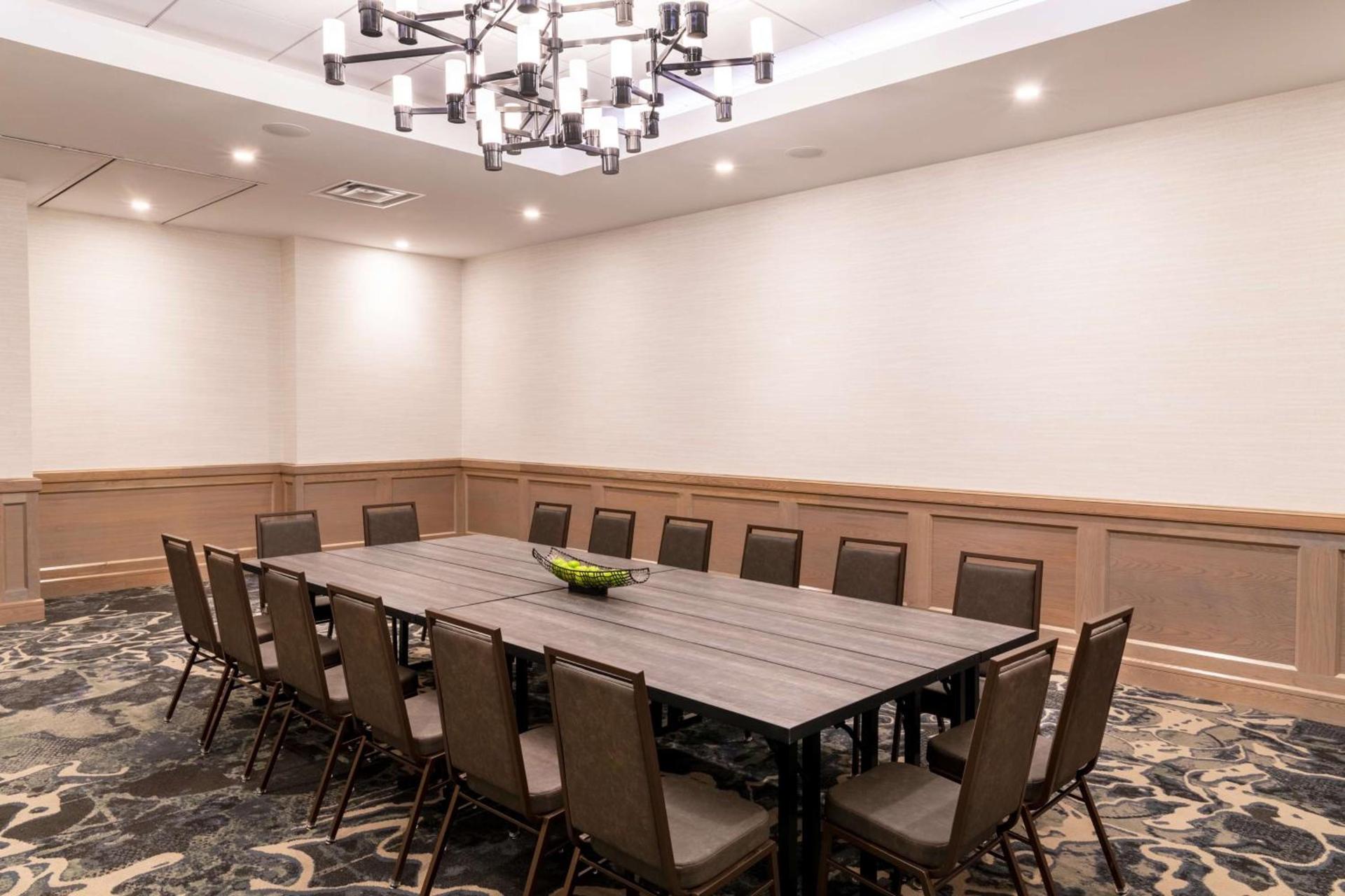 DoubleTree by Hilton Denver Cherry Creek, CO photo 41