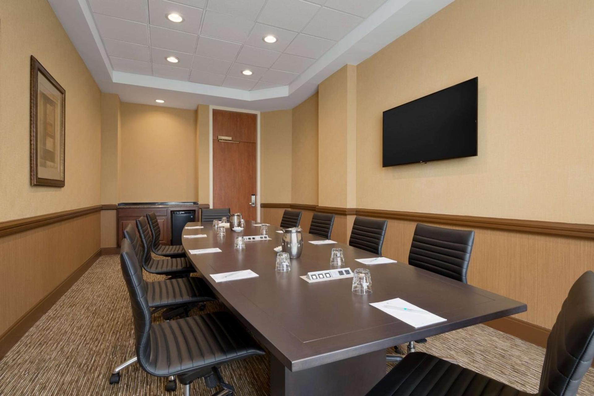 Embassy Suites by Hilton Baltimore at BWI Airport photo 41