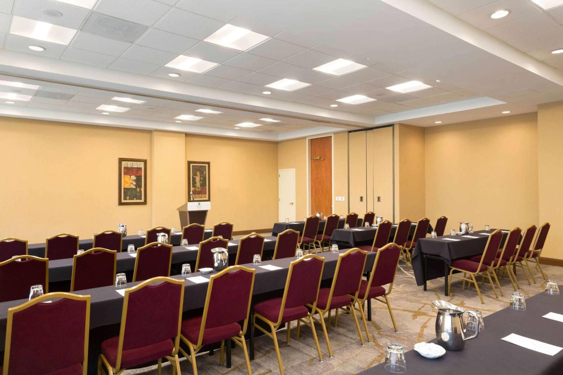 Embassy Suites by Hilton Baltimore at BWI Airport photo 42
