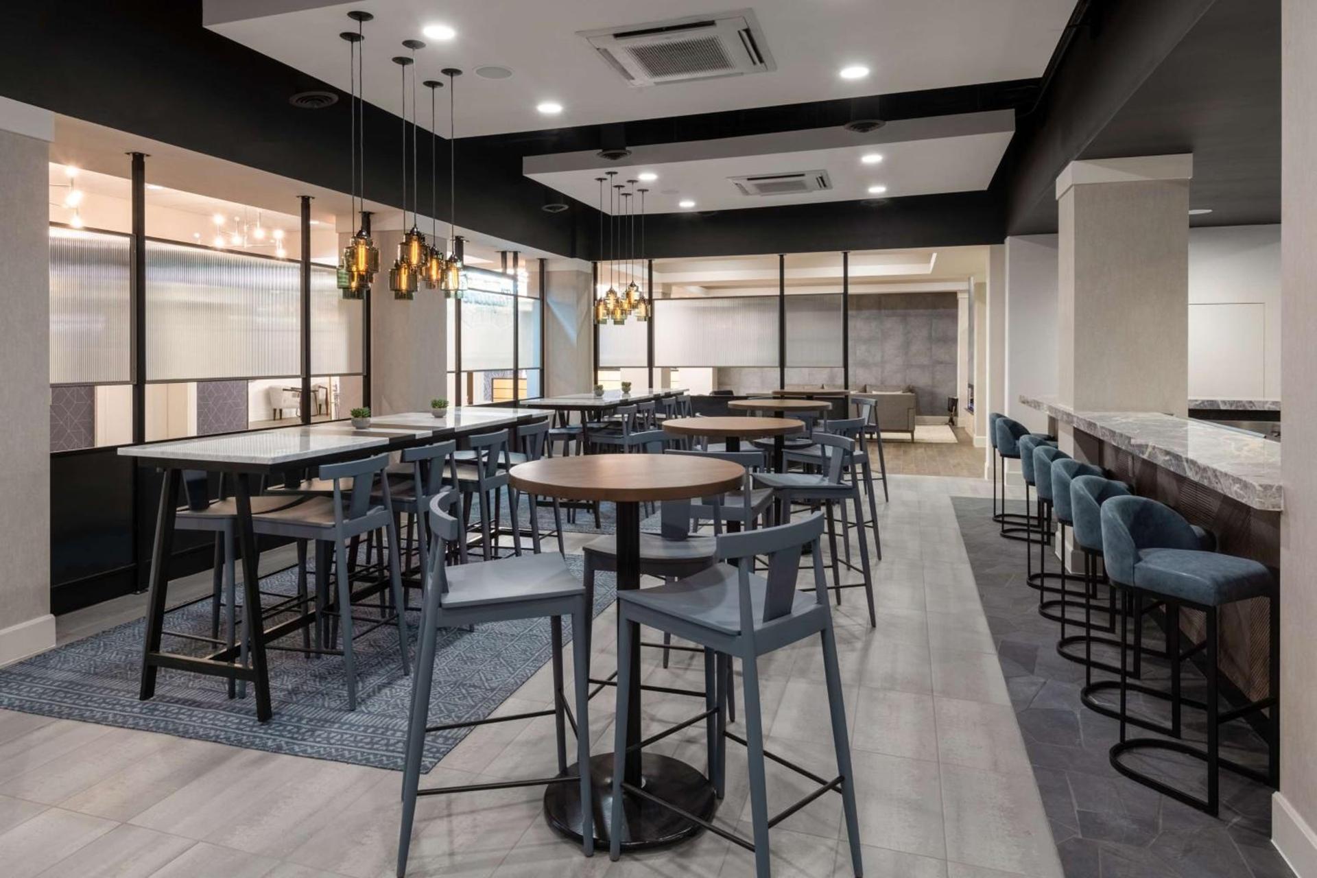 DoubleTree by Hilton Denver Cherry Creek, CO photo 49