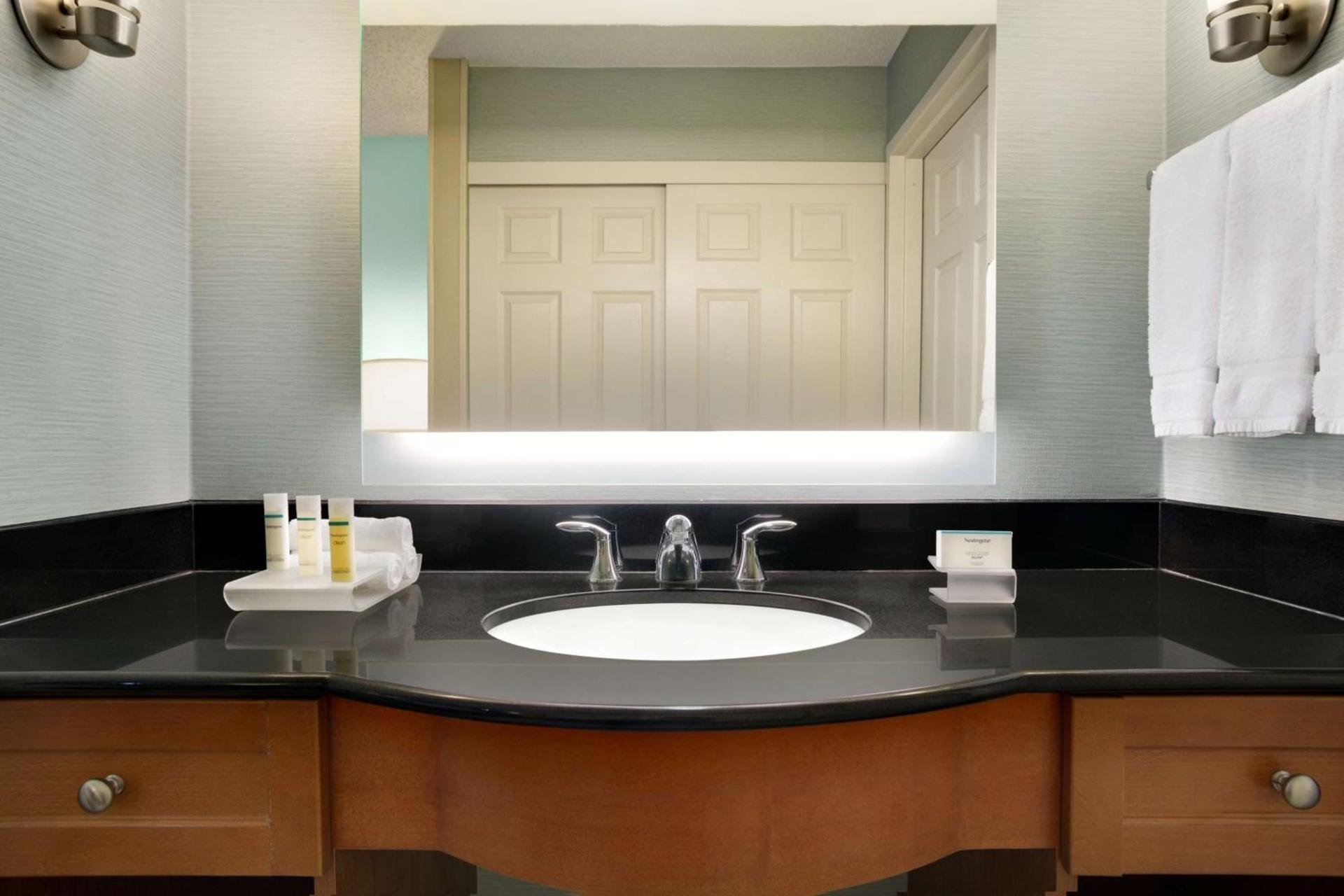 Homewood Suites by Hilton Houston-Willowbrook Mall photo 16