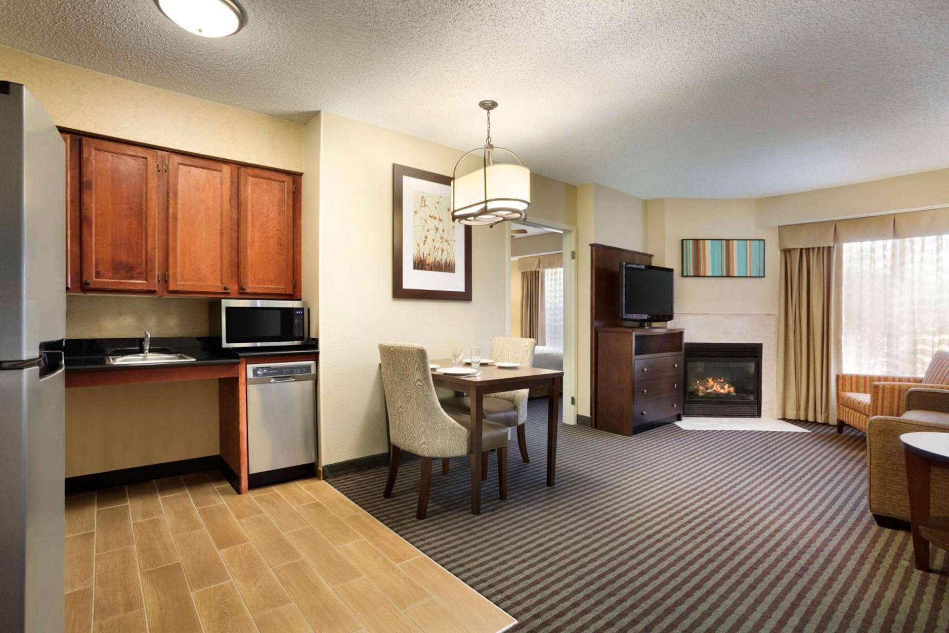 Homewood Suites by Hilton Houston-Willowbrook Mall photo 17