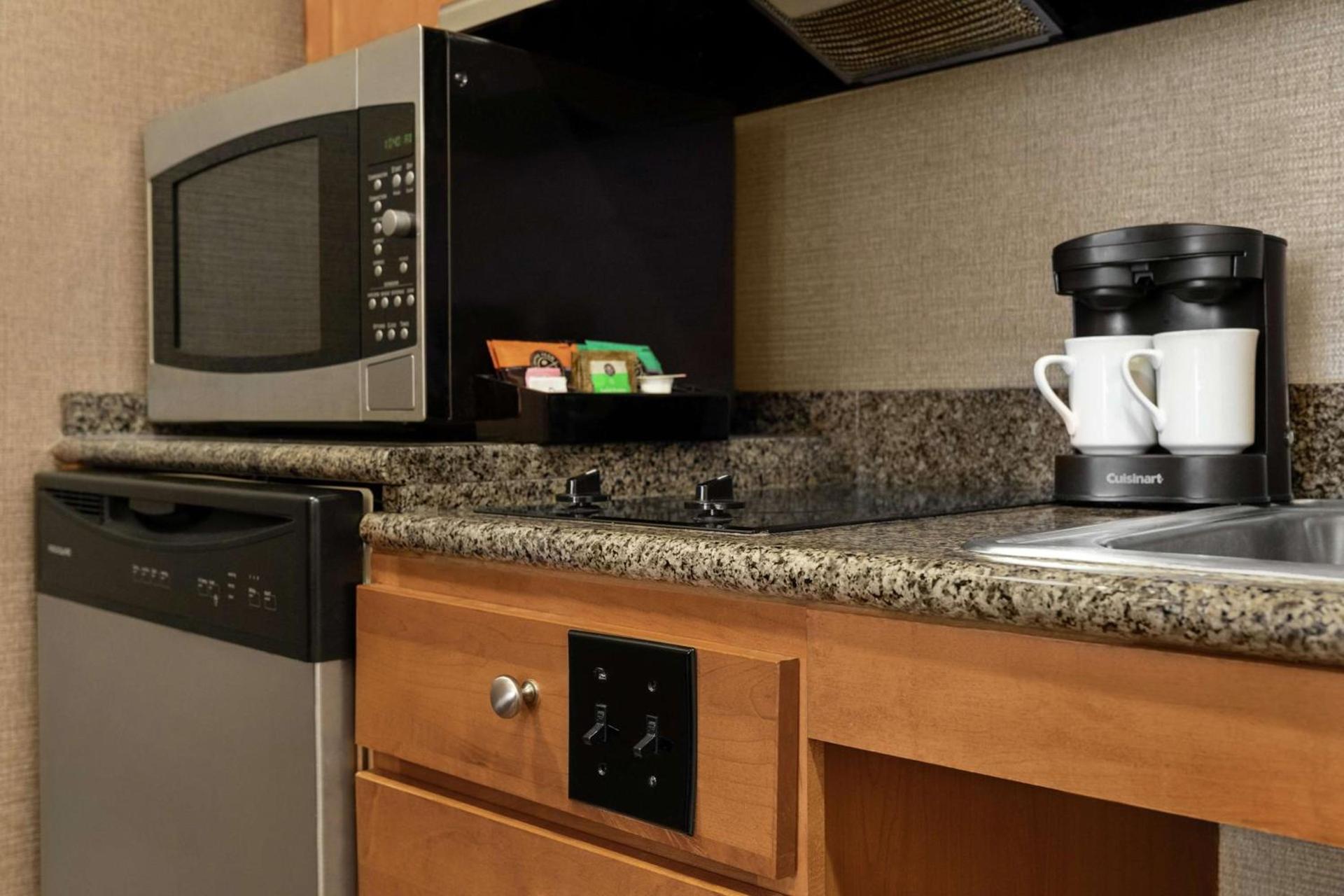 Homewood Suites by Hilton Allentown-Bethlehem Airport photo 24