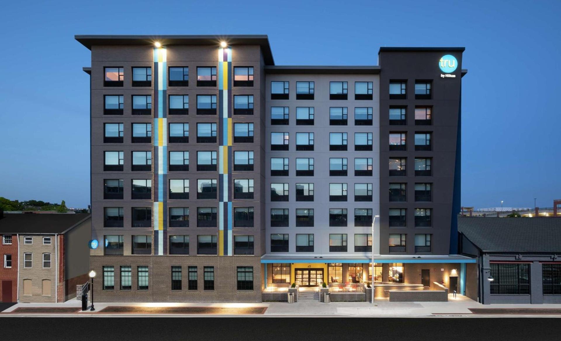 Tru By Hilton Baltimore Harbor East photo 2