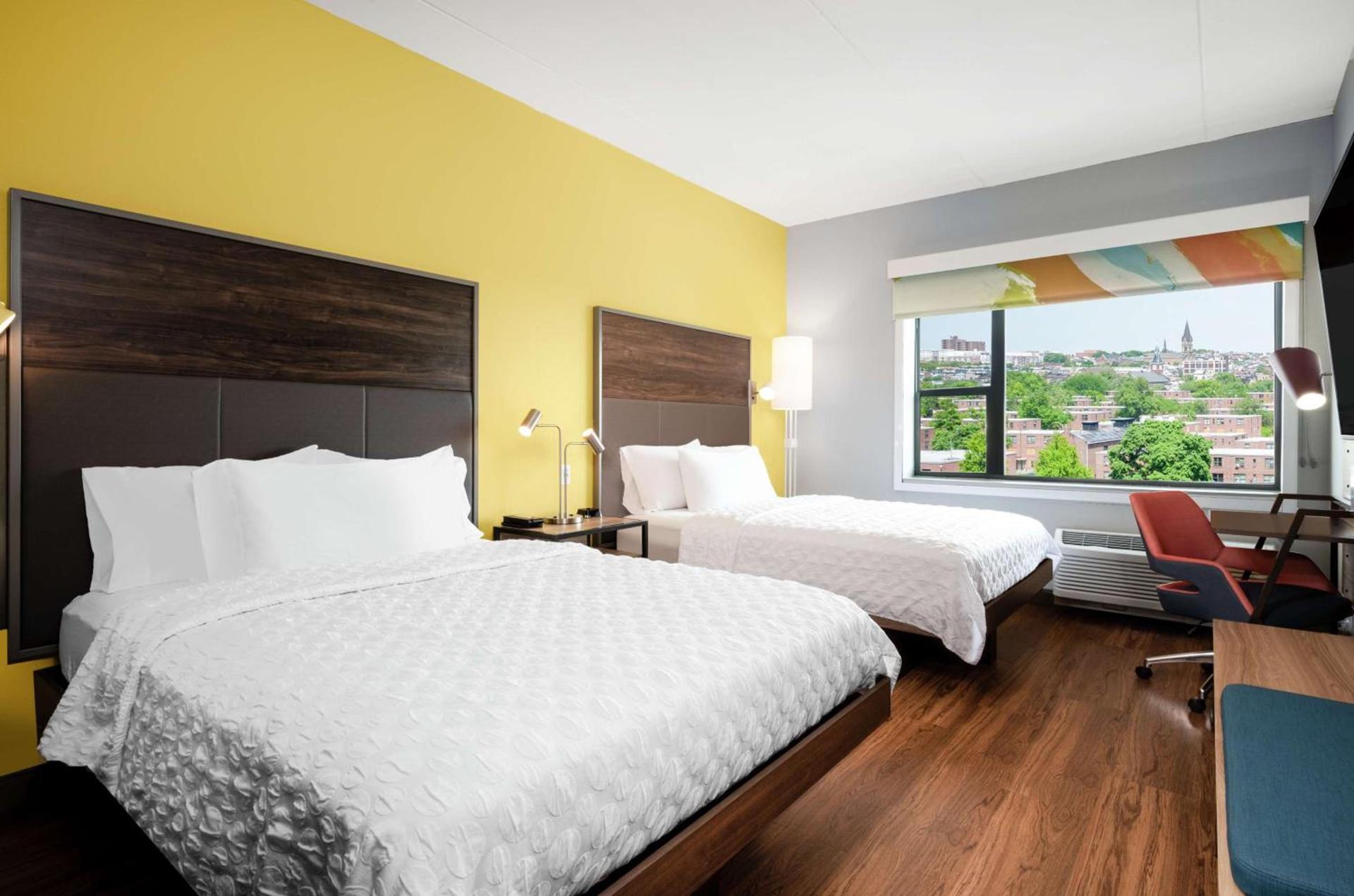 Tru By Hilton Baltimore Harbor East photo 27