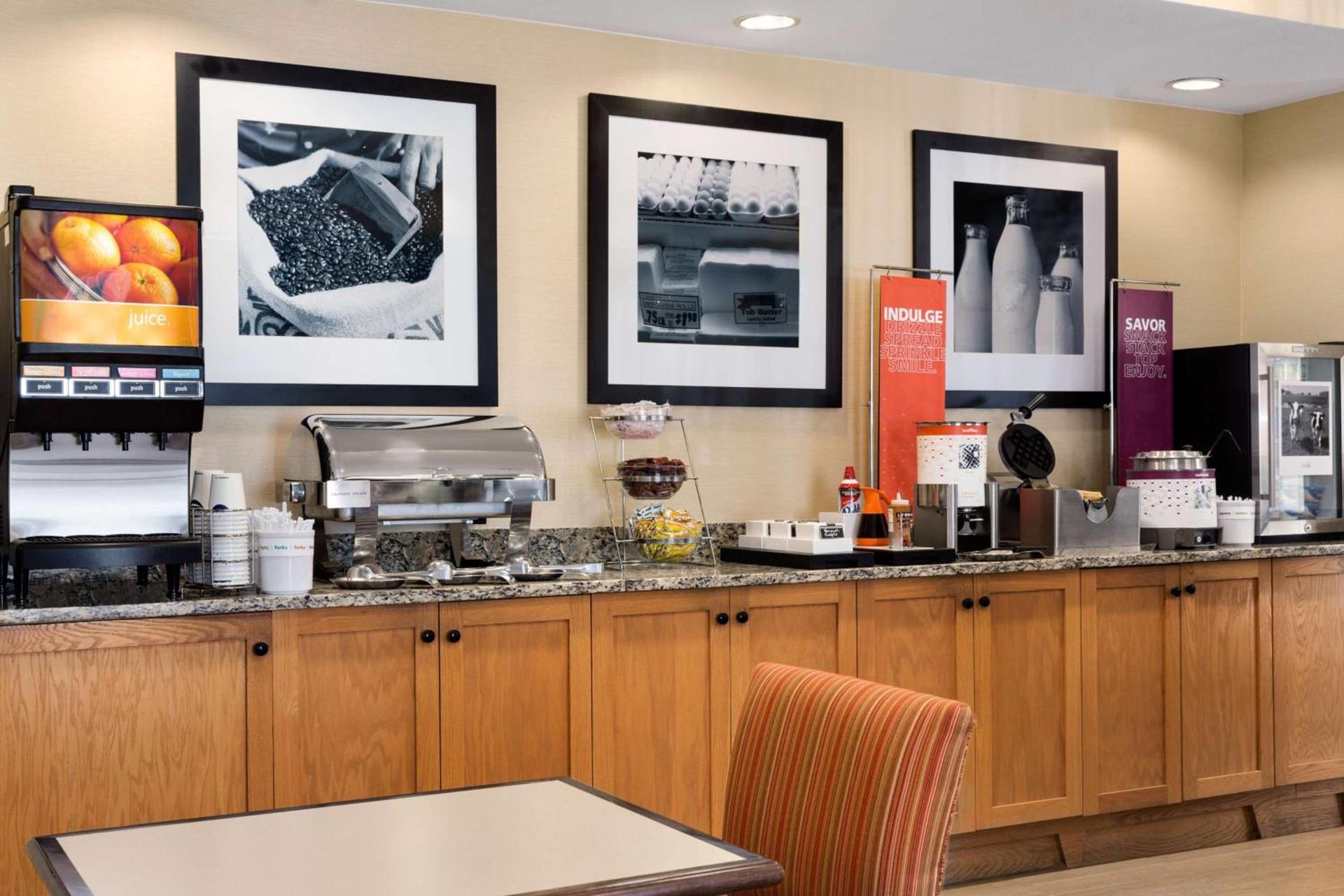 Hampton Inn Houston Willowbrook Mall photo 6