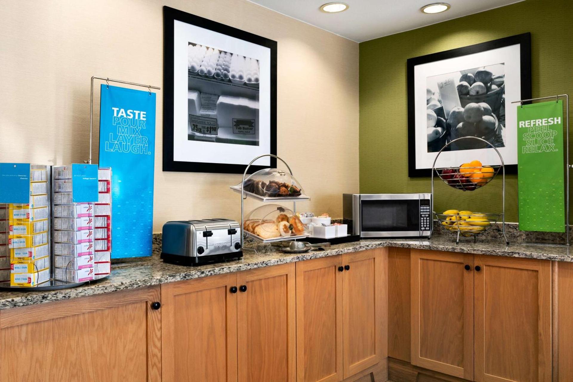 Hampton Inn Houston Willowbrook Mall photo 8