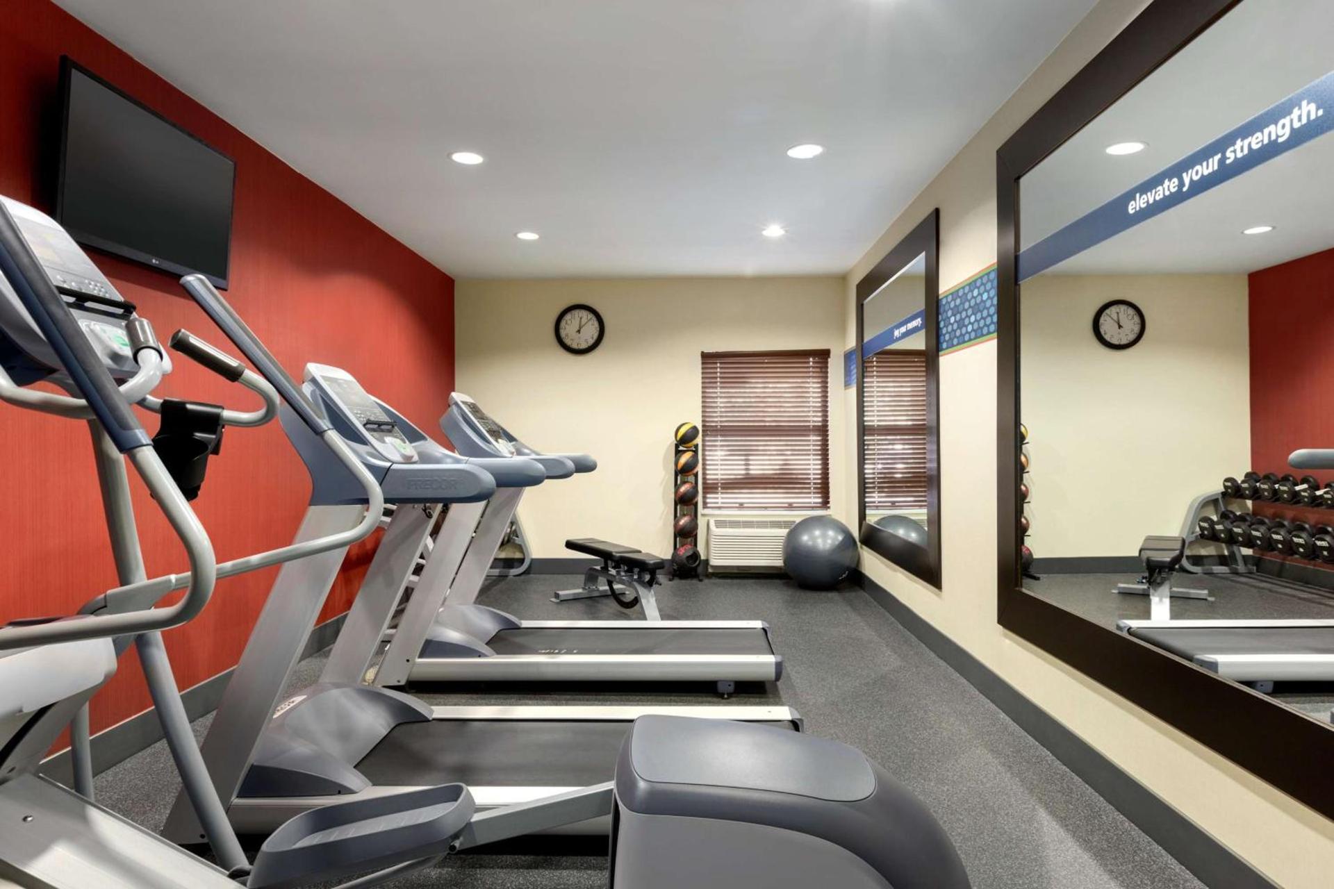 Hampton Inn Houston Willowbrook Mall photo 12