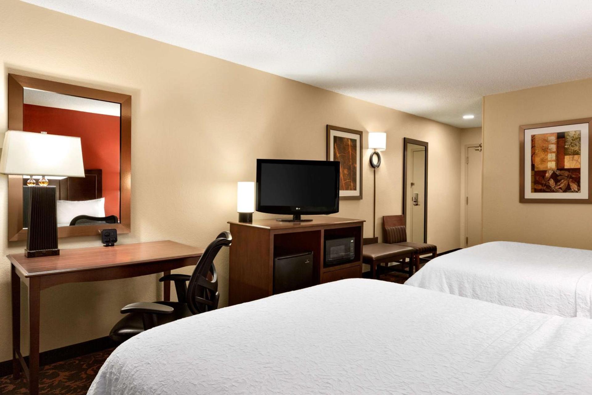 Hampton Inn Houston Willowbrook Mall photo 20