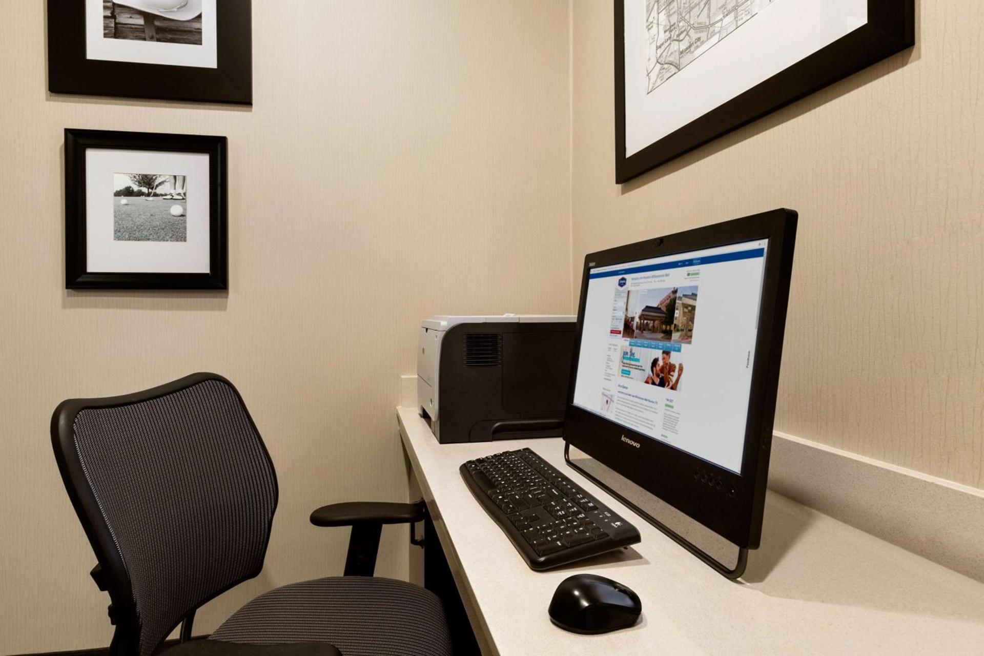 Hampton Inn Houston Willowbrook Mall photo 24