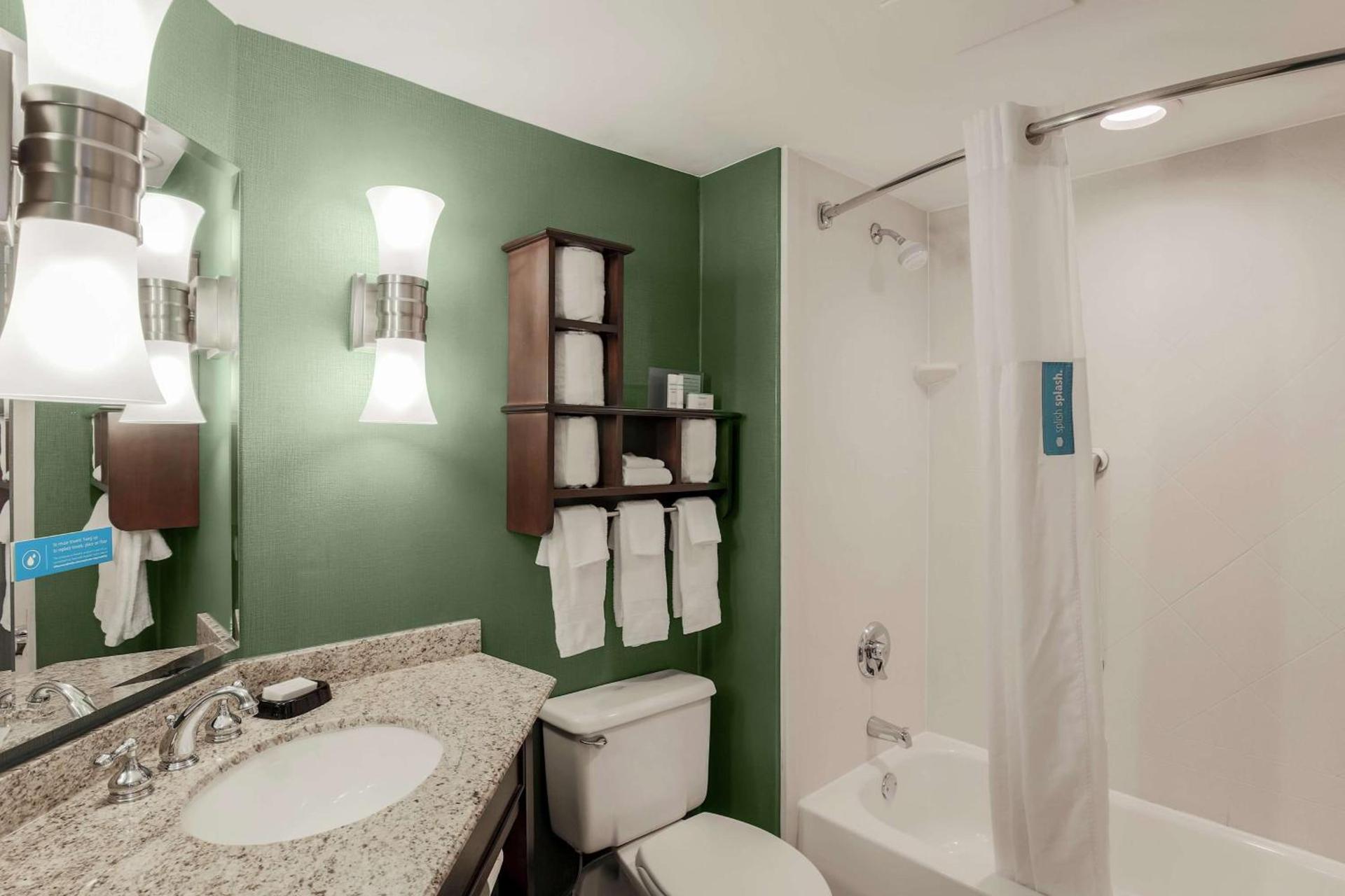 Hampton Inn Chicago-Midway Airport photo 10