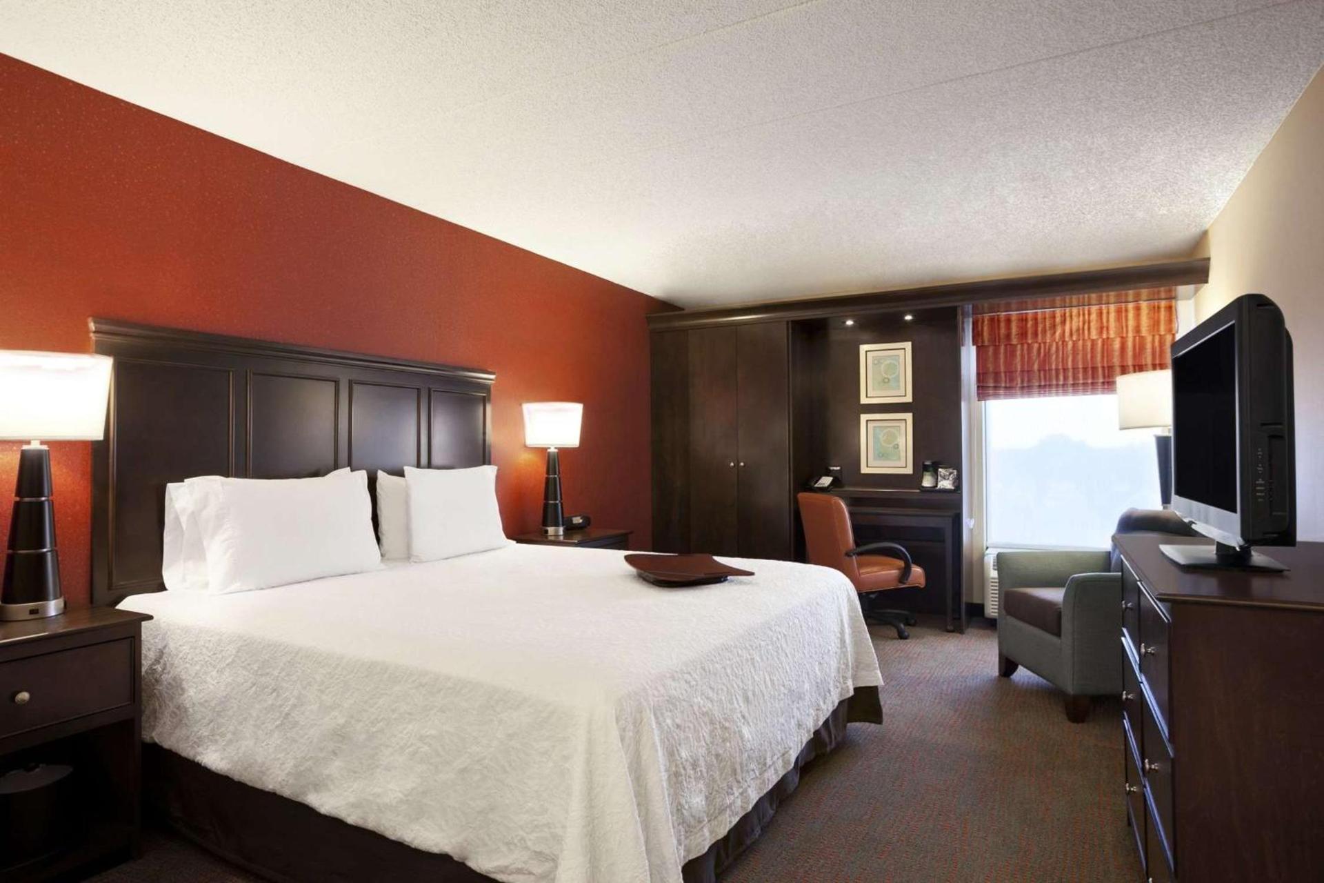Hampton Inn Chicago-Midway Airport photo 18