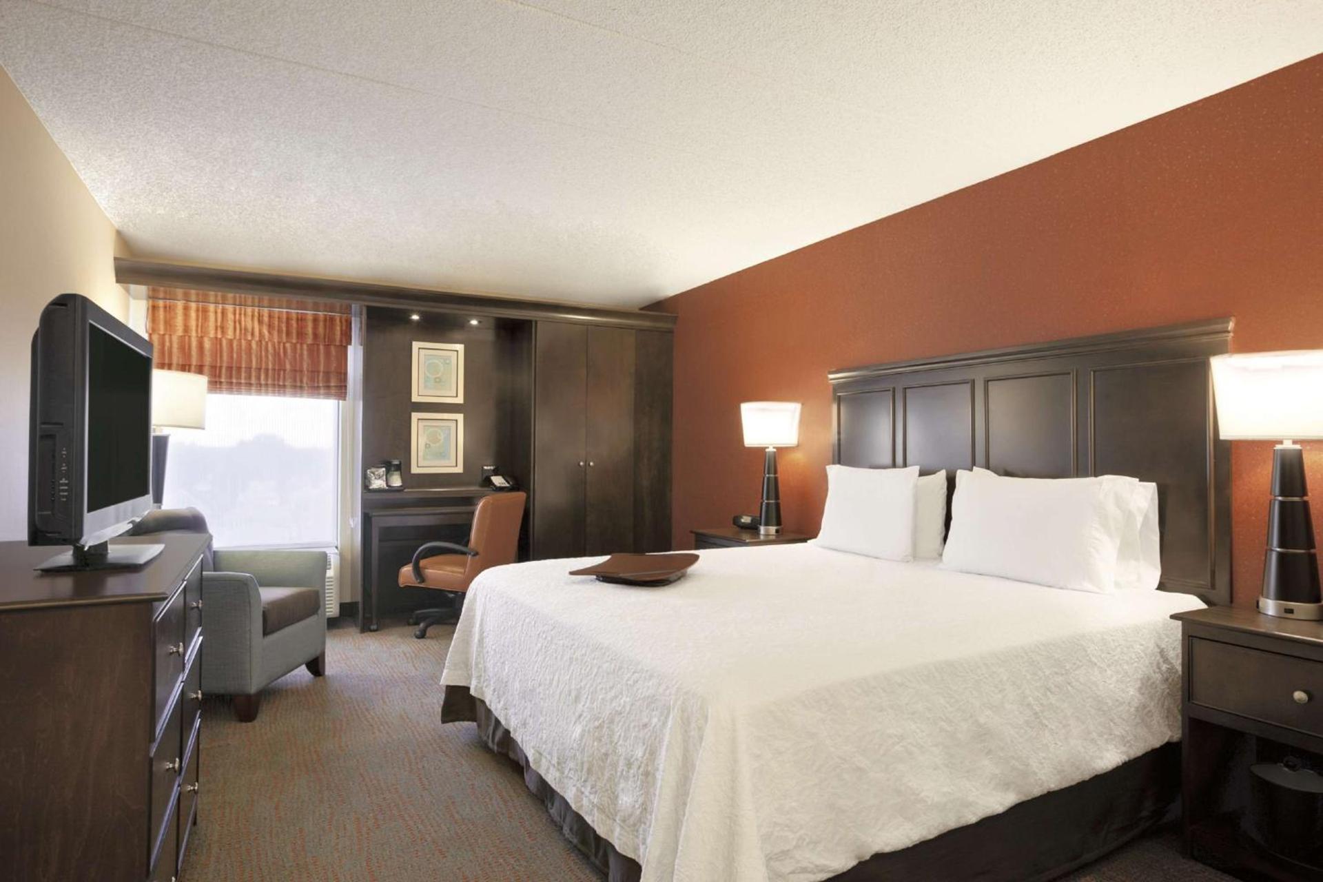 Hampton Inn Chicago-Midway Airport photo 22
