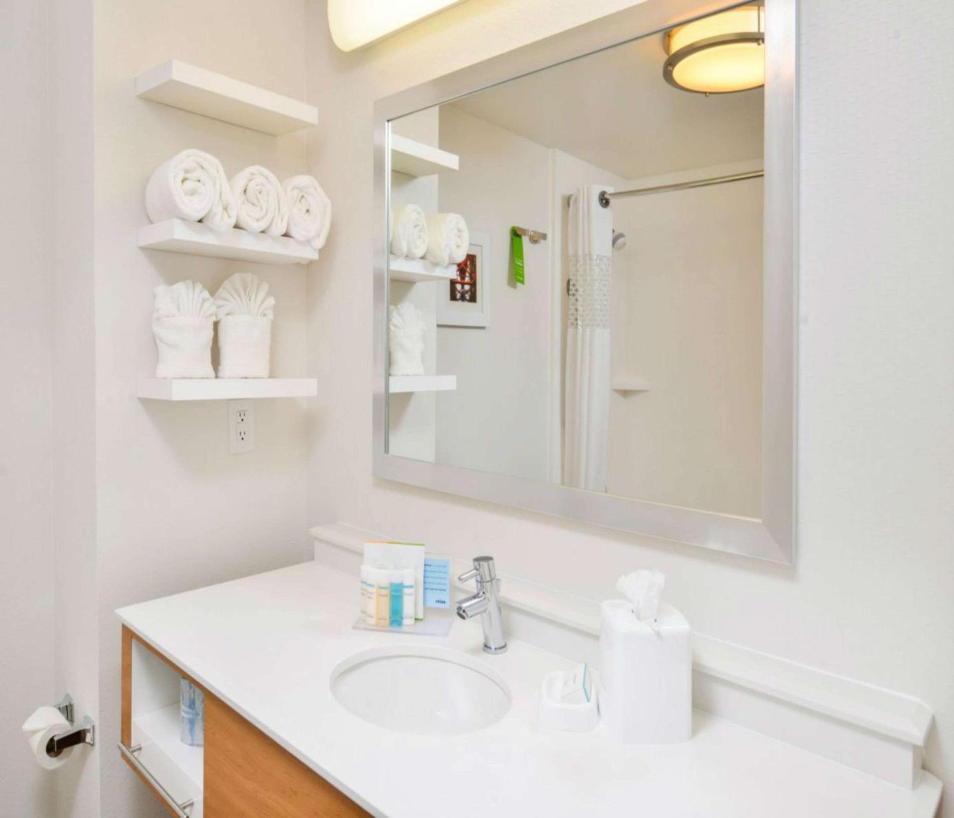 Hampton Inn & Suites San Francisco-Burlingame-Airport South photo 37