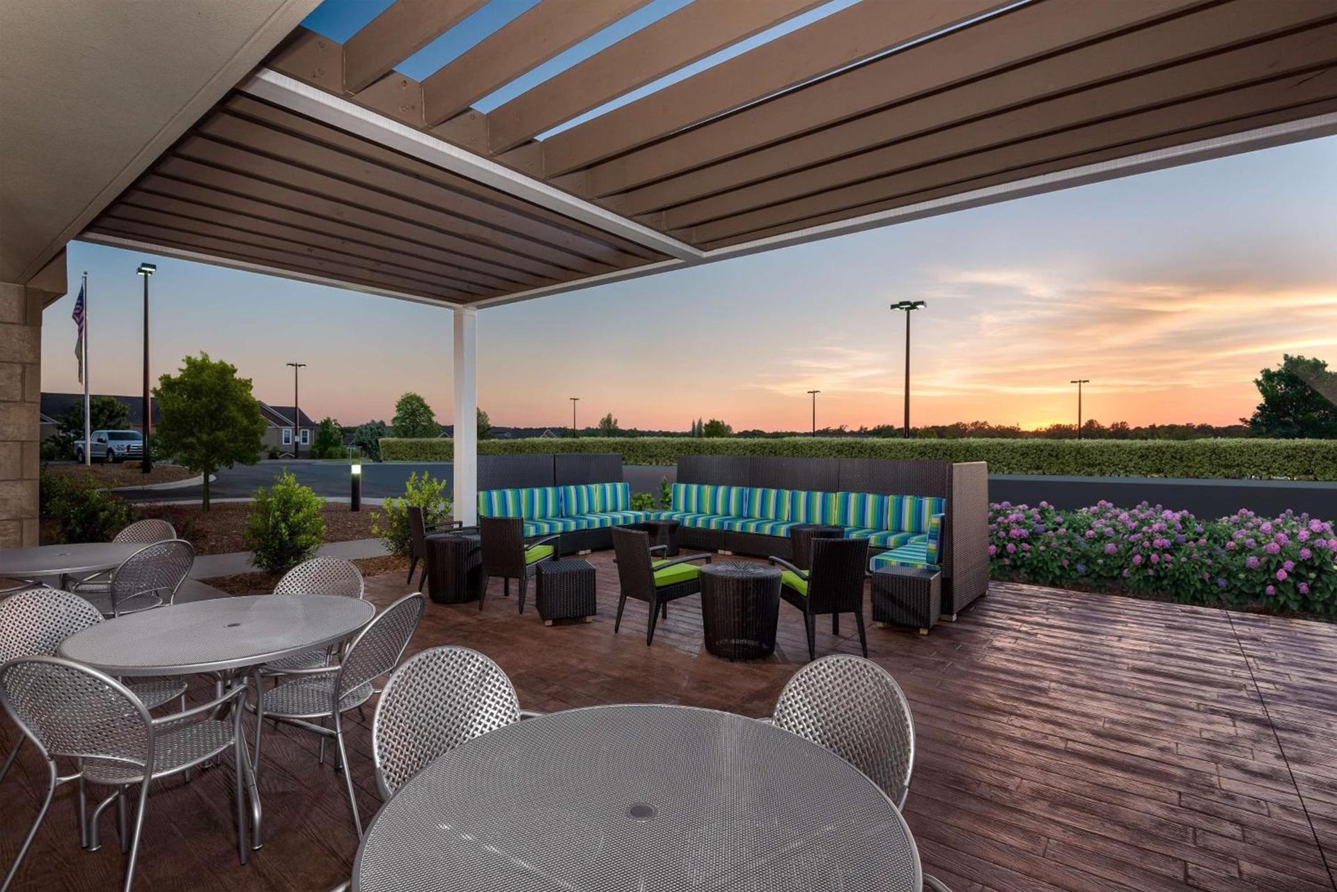Home2 Suites by Hilton Charlotte University Research Park photo 3