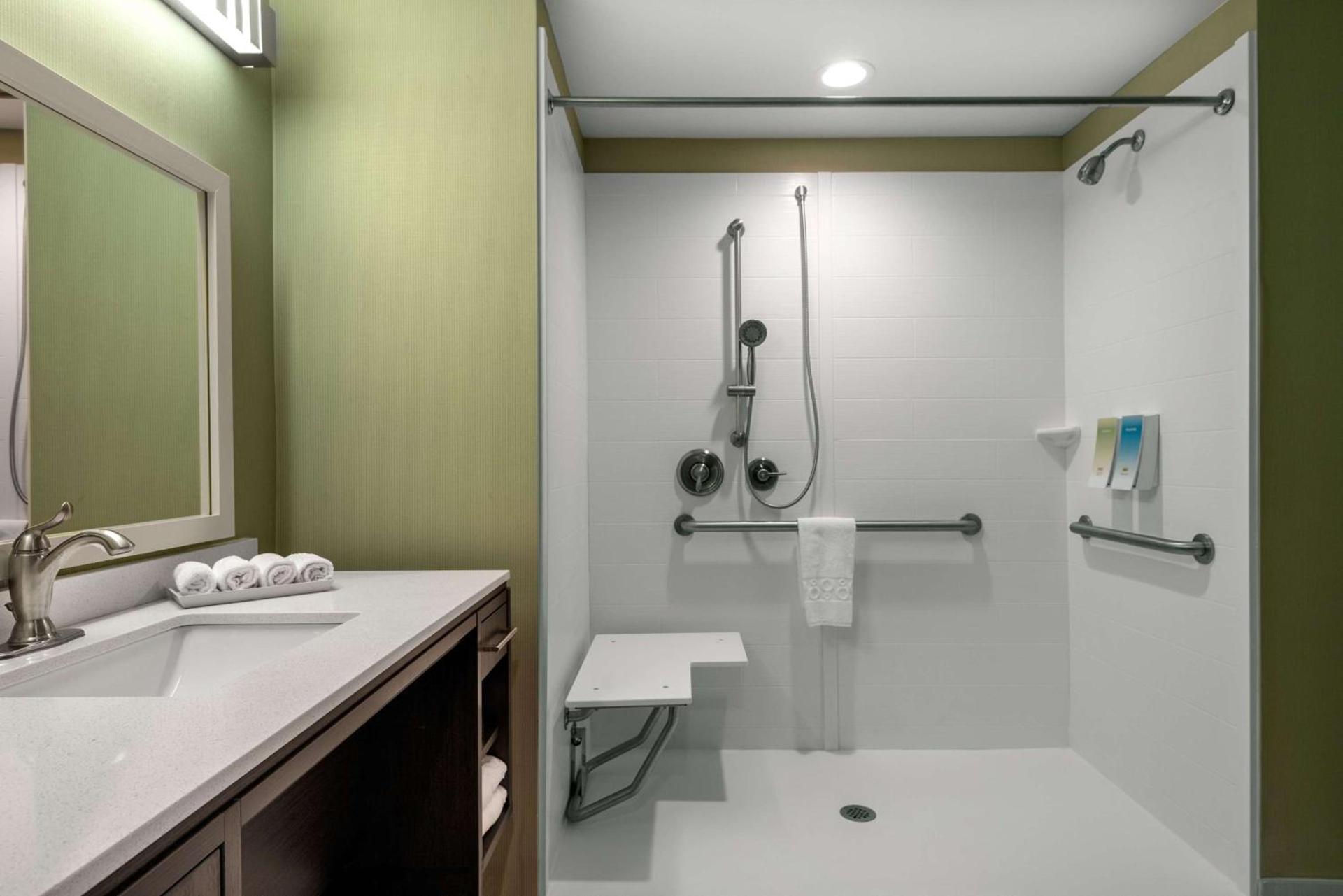 Home2 Suites by Hilton Charlotte University Research Park photo 19