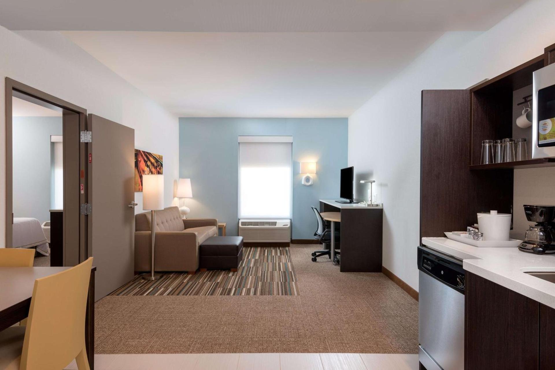 Home2 Suites by Hilton Charlotte University Research Park photo 20