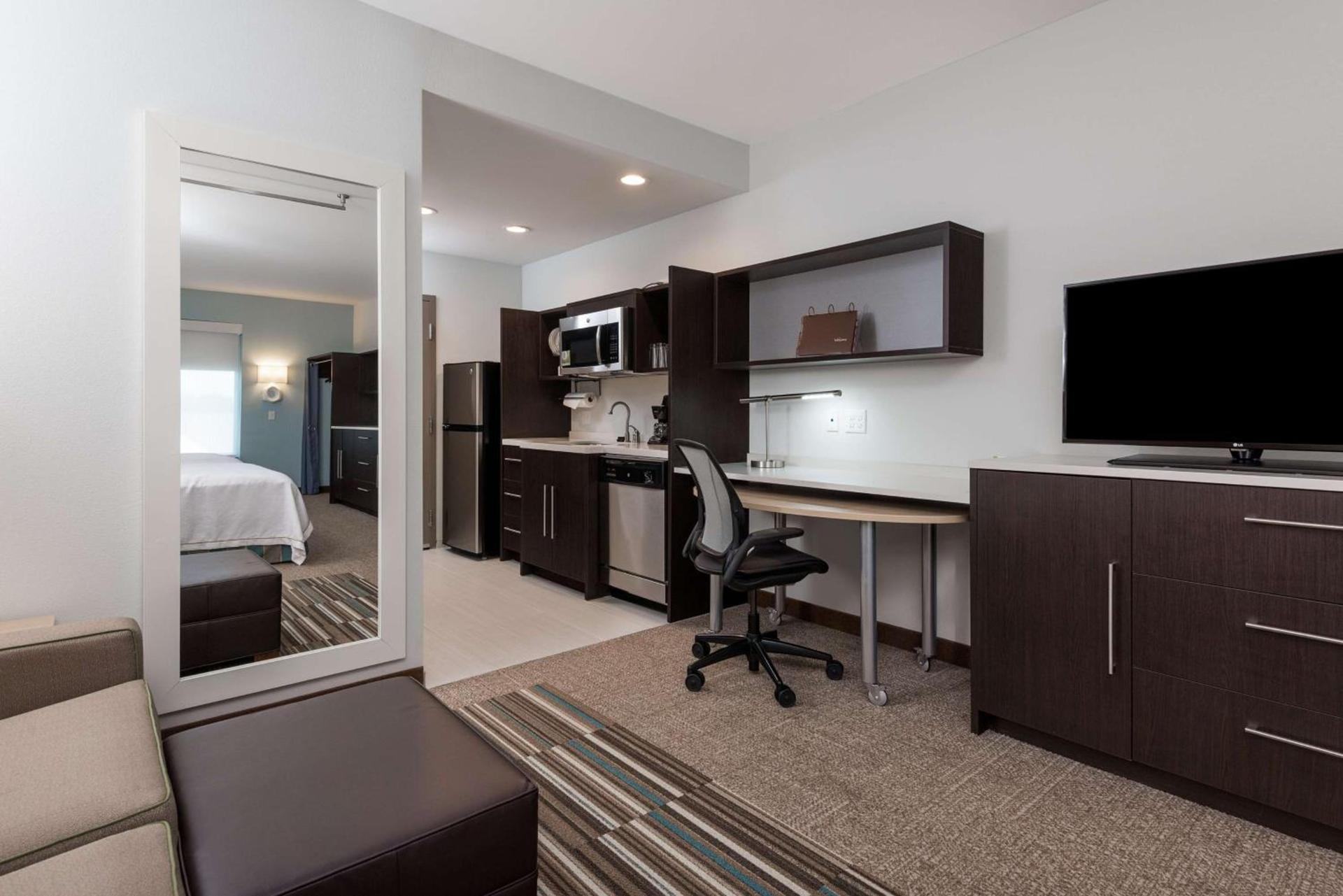 Home2 Suites by Hilton Charlotte University Research Park photo 22