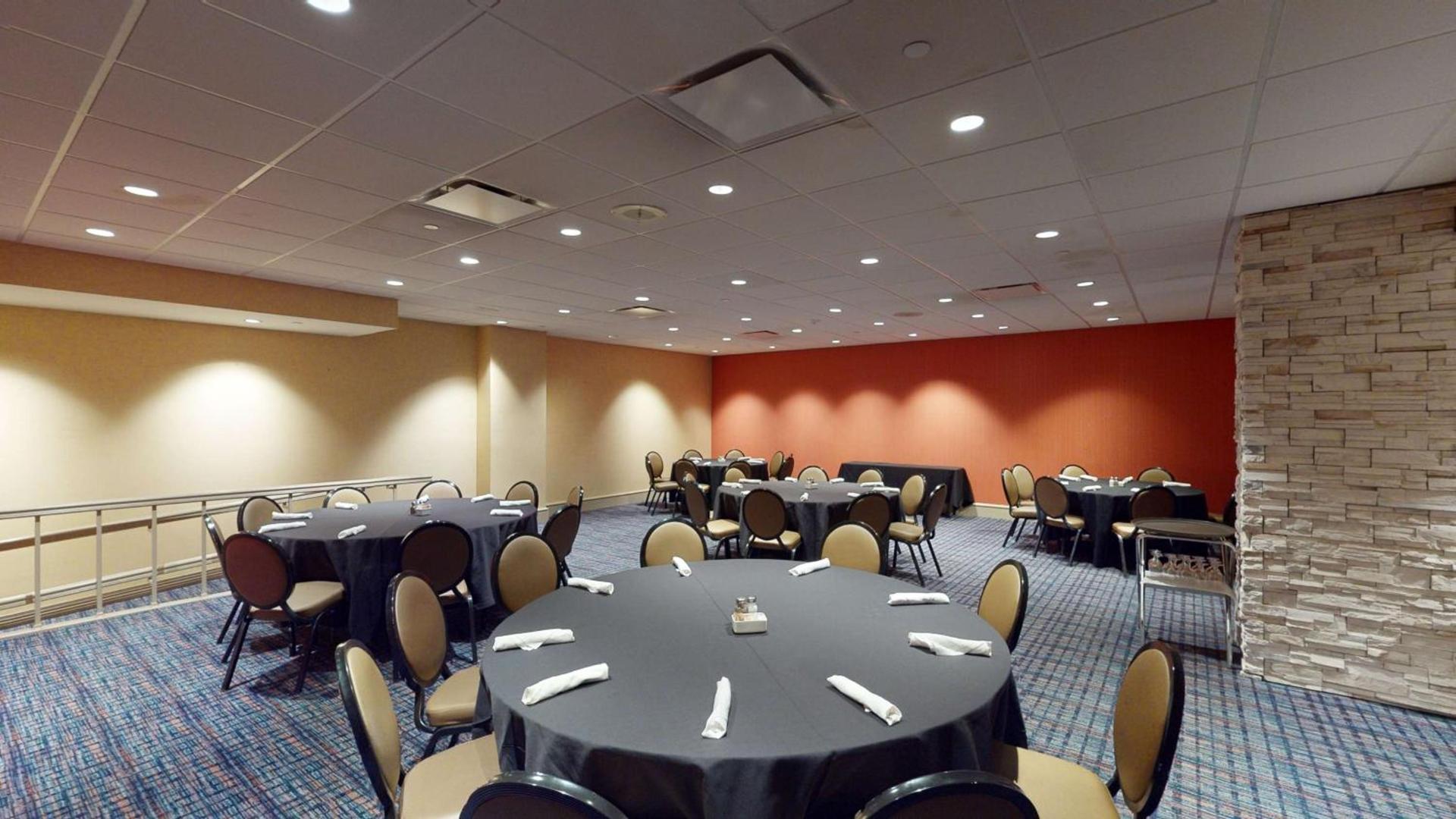 DoubleTree Boston North Shore Danvers photo 27
