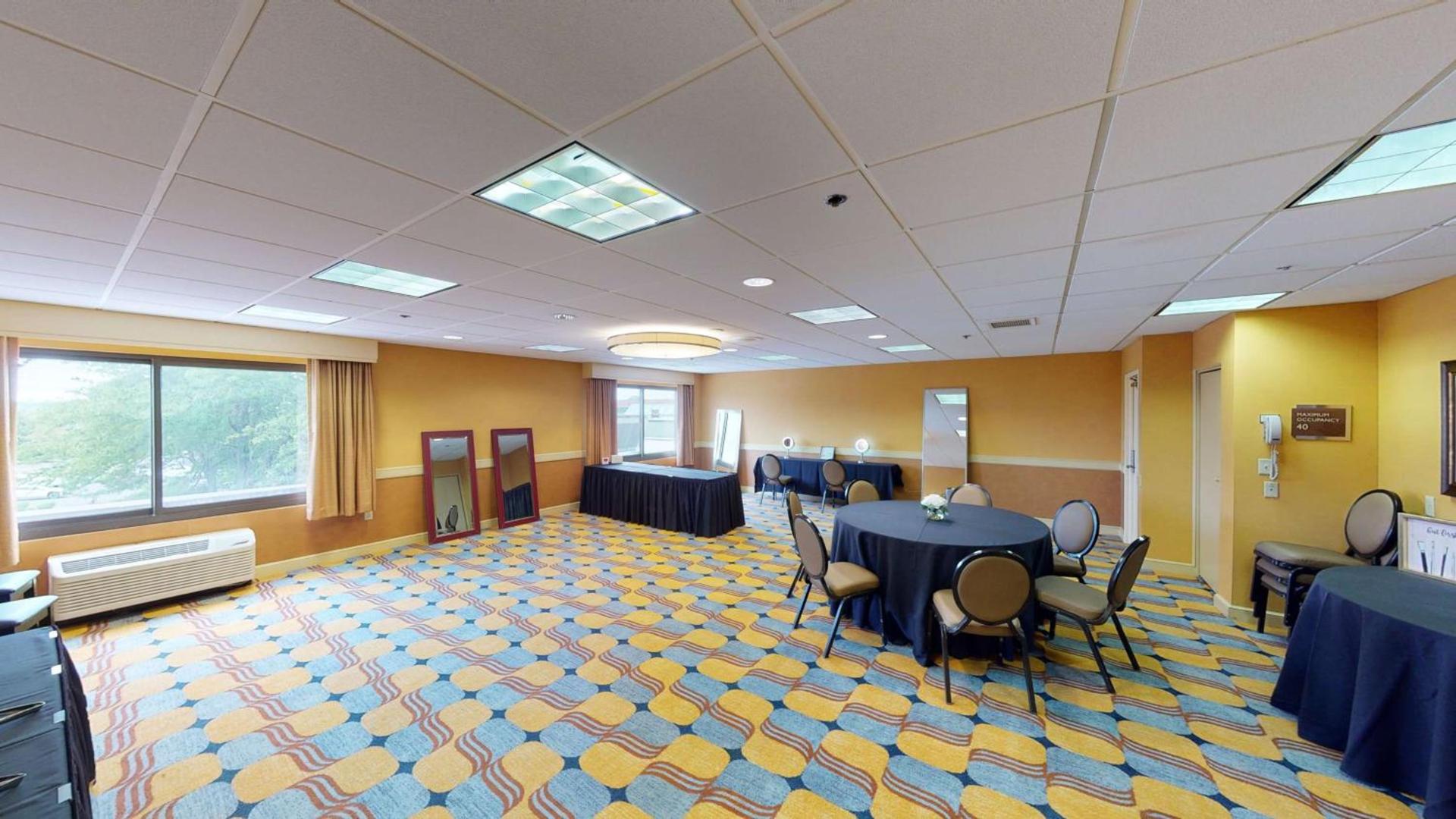 DoubleTree Boston North Shore Danvers photo 31