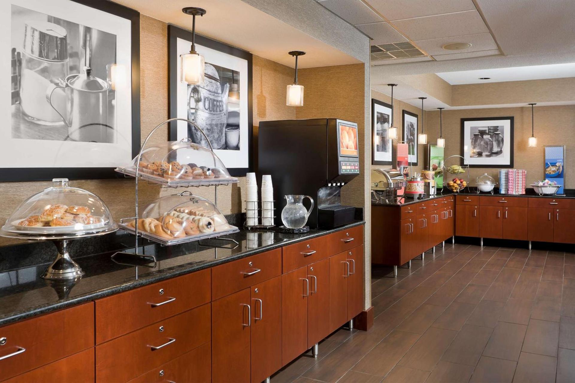 Hampton Inn Chicago-Tinley Park photo 11