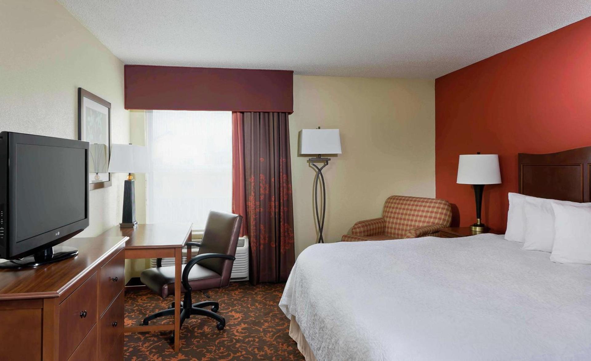 Hampton Inn Chicago-Tinley Park photo 17