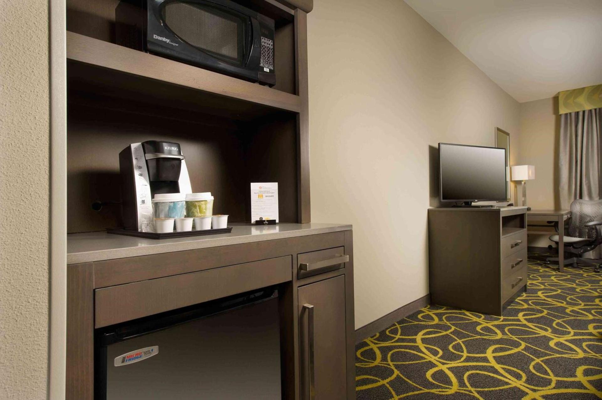 Hilton Garden Inn College Station photo 22