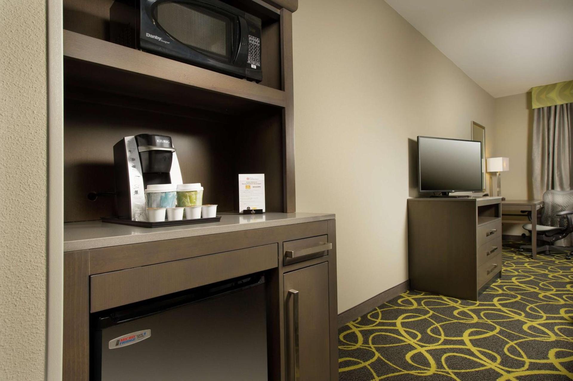 Hilton Garden Inn College Station photo 35