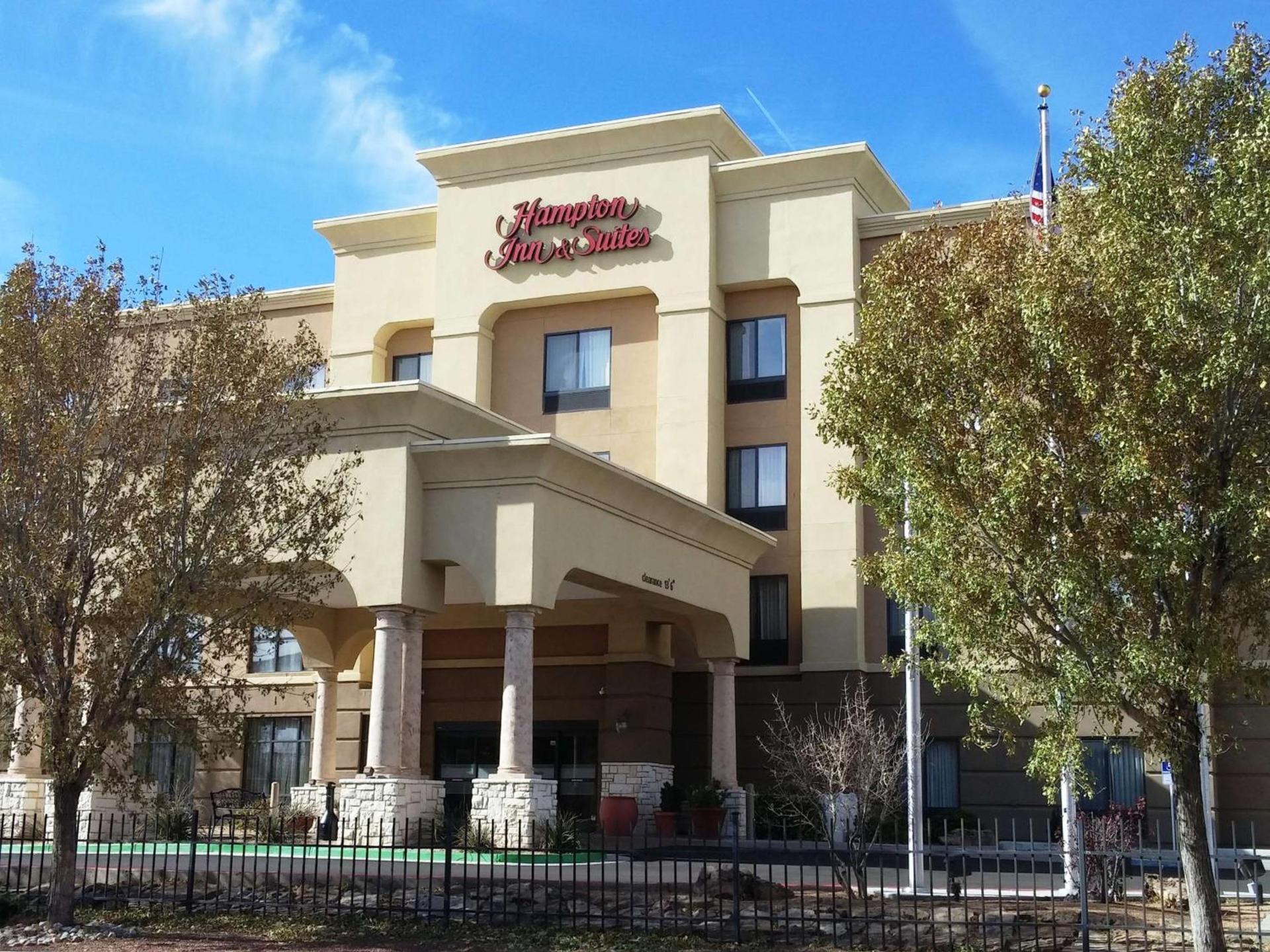 Hampton Inn & Suites - Coors Road photo 2
