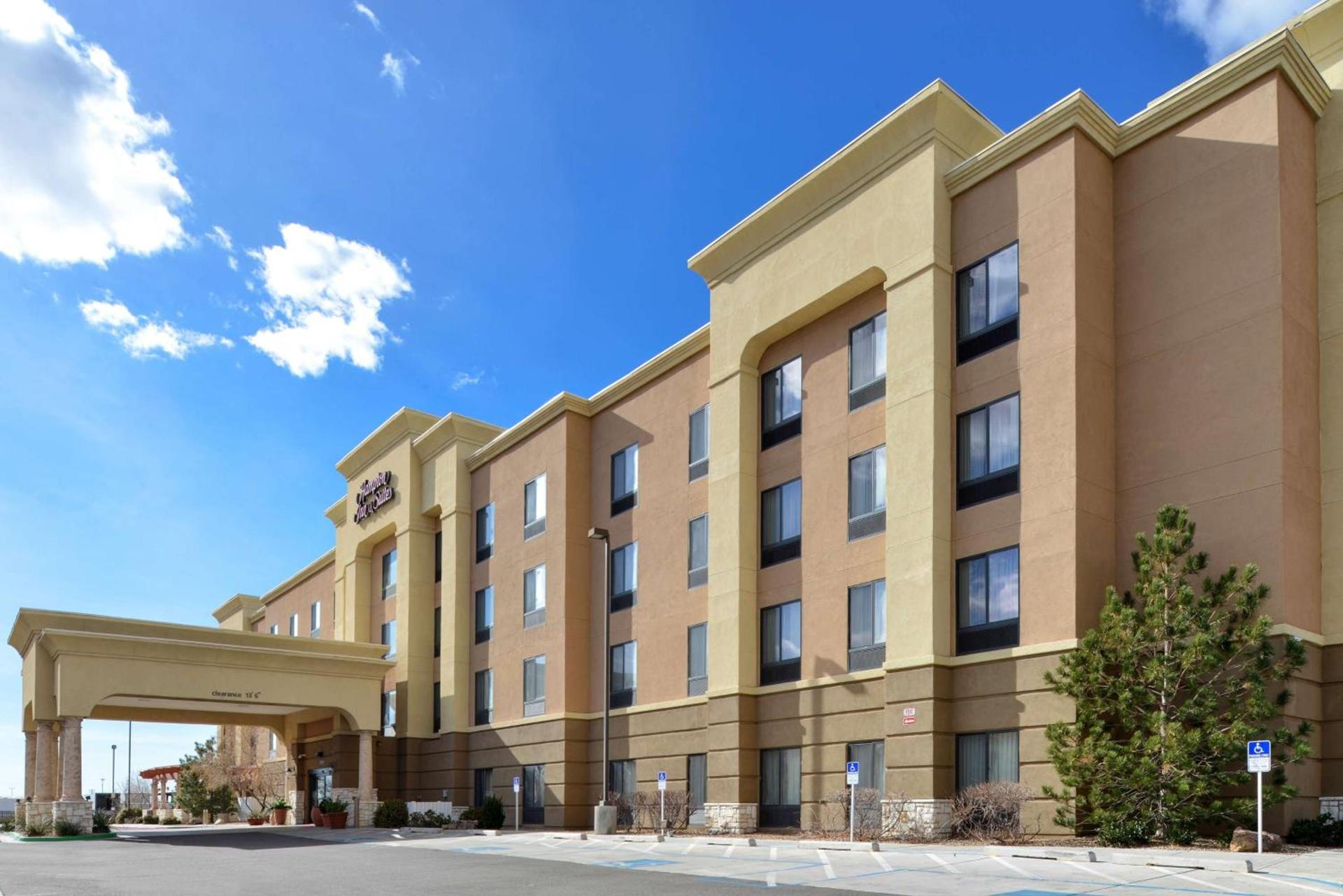 Hampton Inn & Suites - Coors Road photo 1