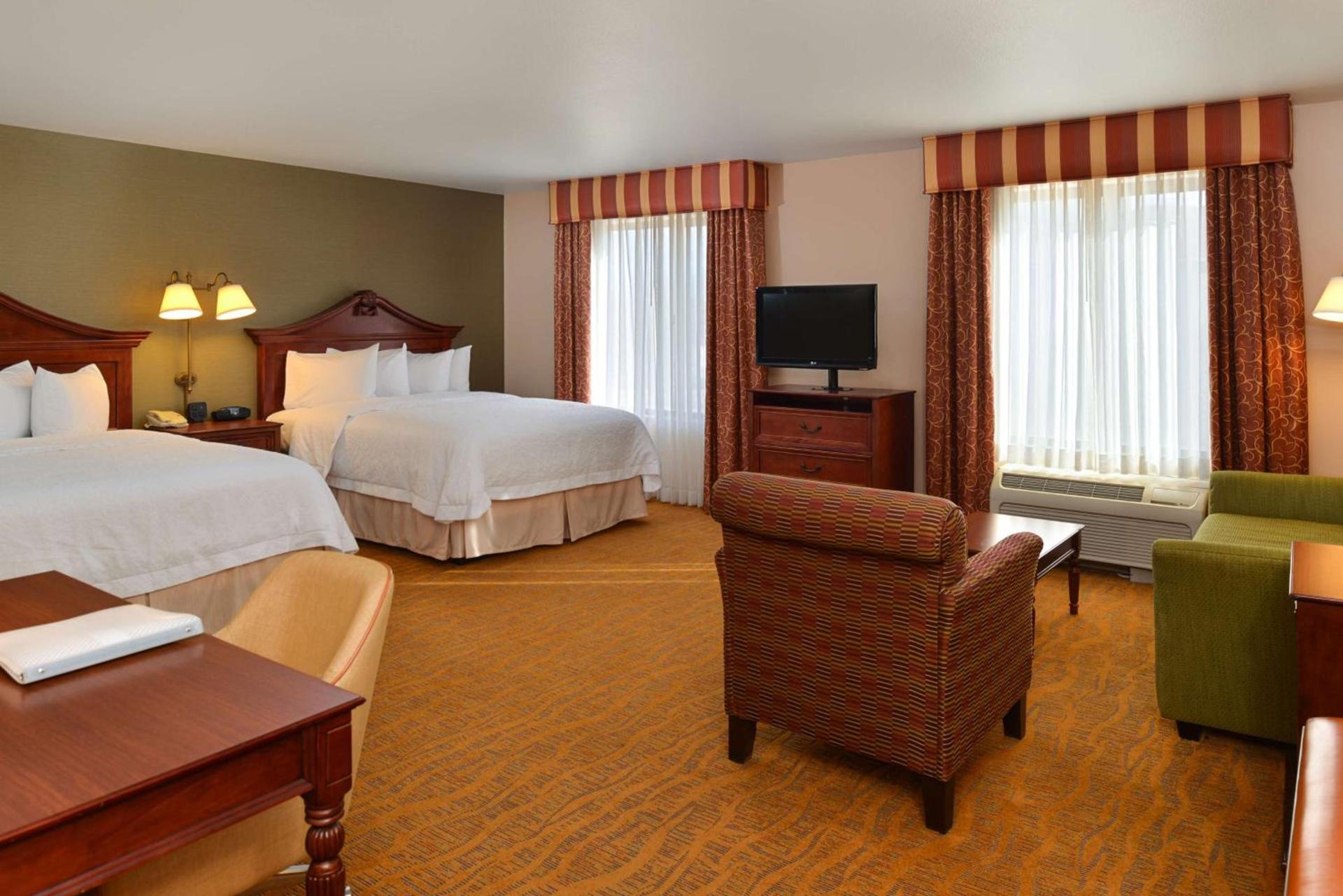 Hampton Inn & Suites - Coors Road photo 18