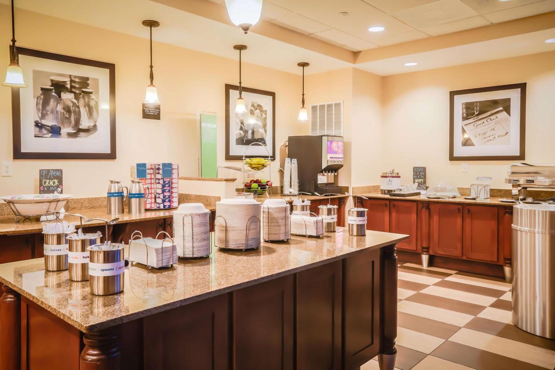 Hampton Inn & Suites by Hilton Tomball Houston NW photo 18