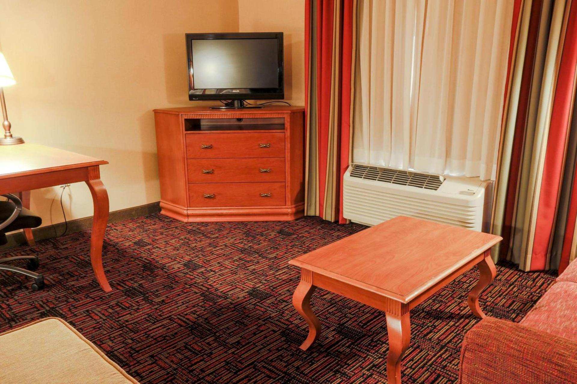 Hampton Inn & Suites by Hilton Tomball Houston NW photo 31