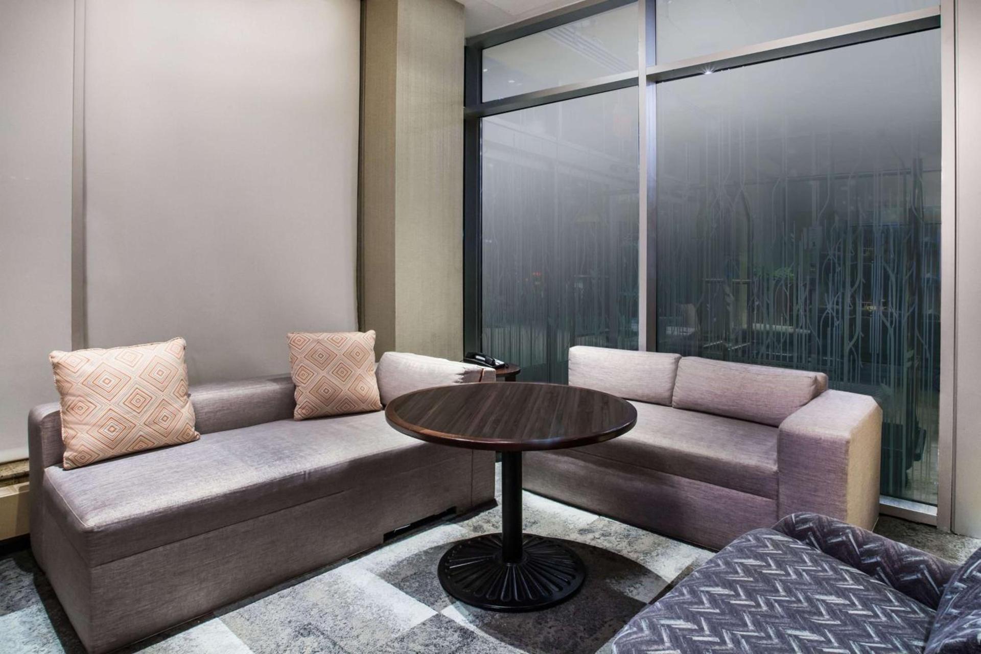 Hilton Garden Inn West 35th Street photo 4