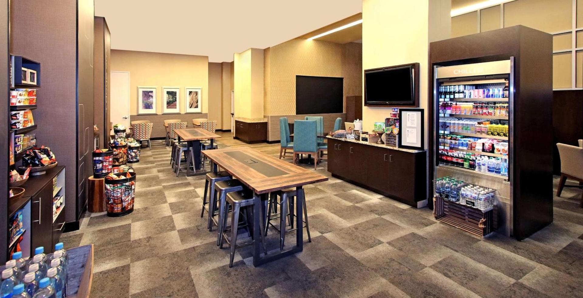 Hilton Garden Inn West 35th Street photo 18