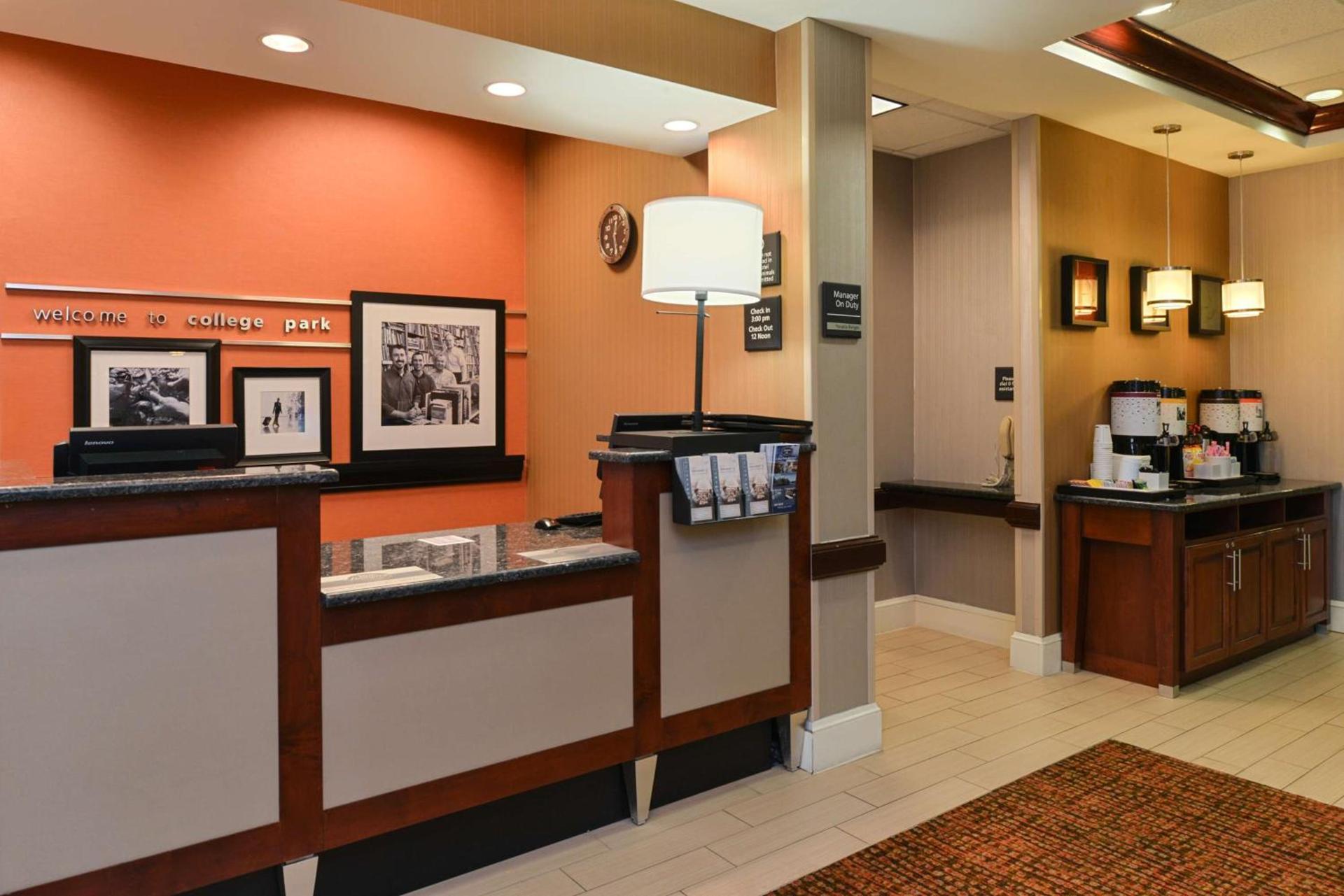 Hampton Inn College Park photo 9