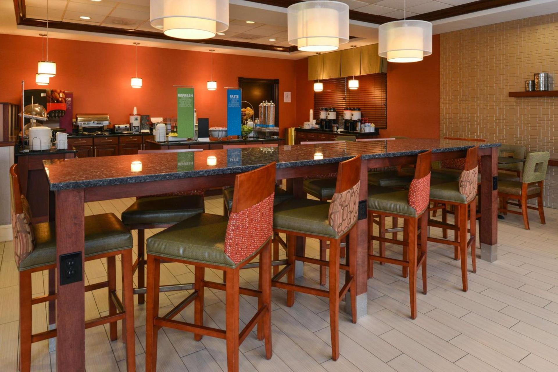 Hampton Inn College Park photo 22